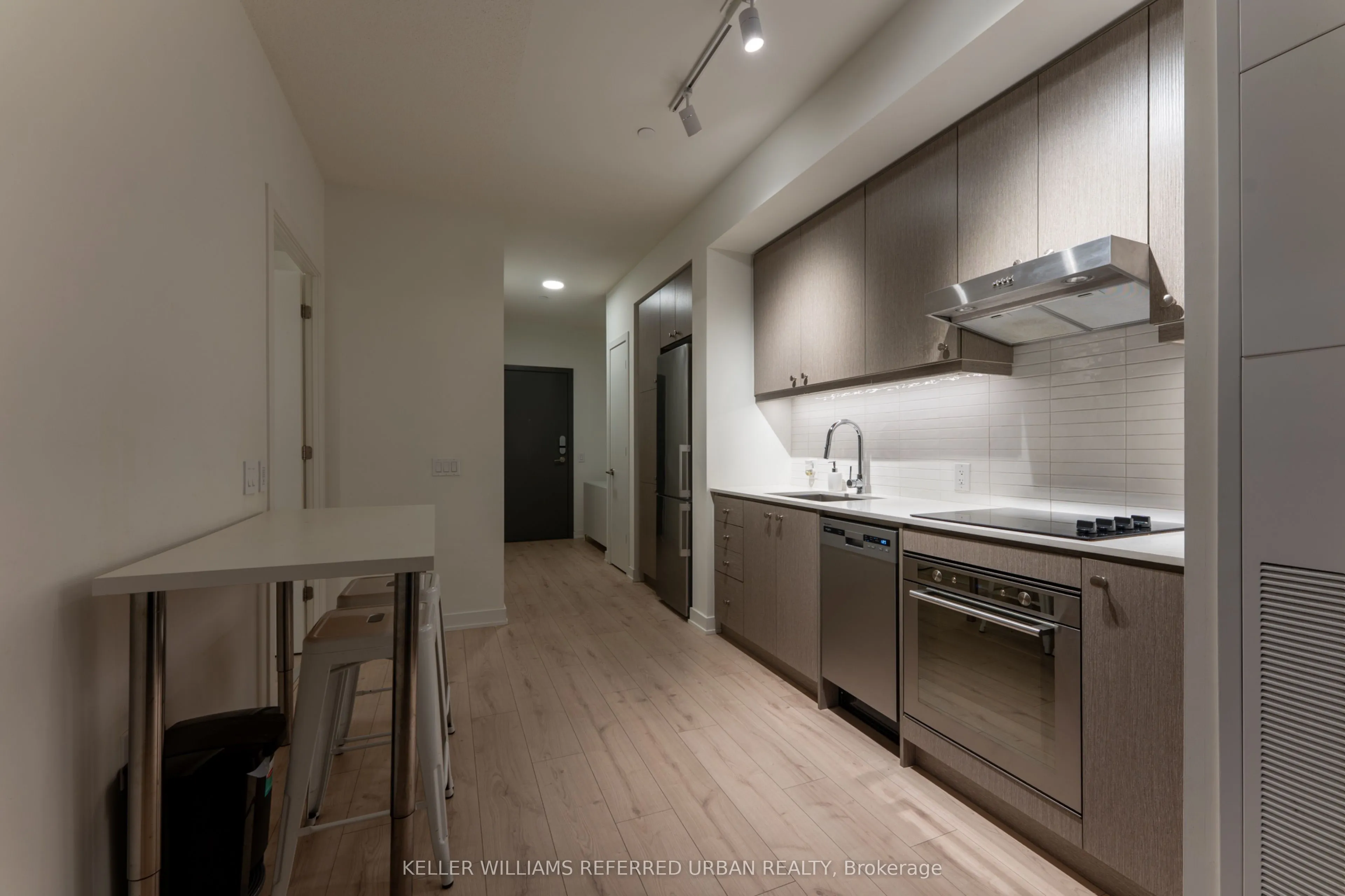 9 Tecumseth Street #206