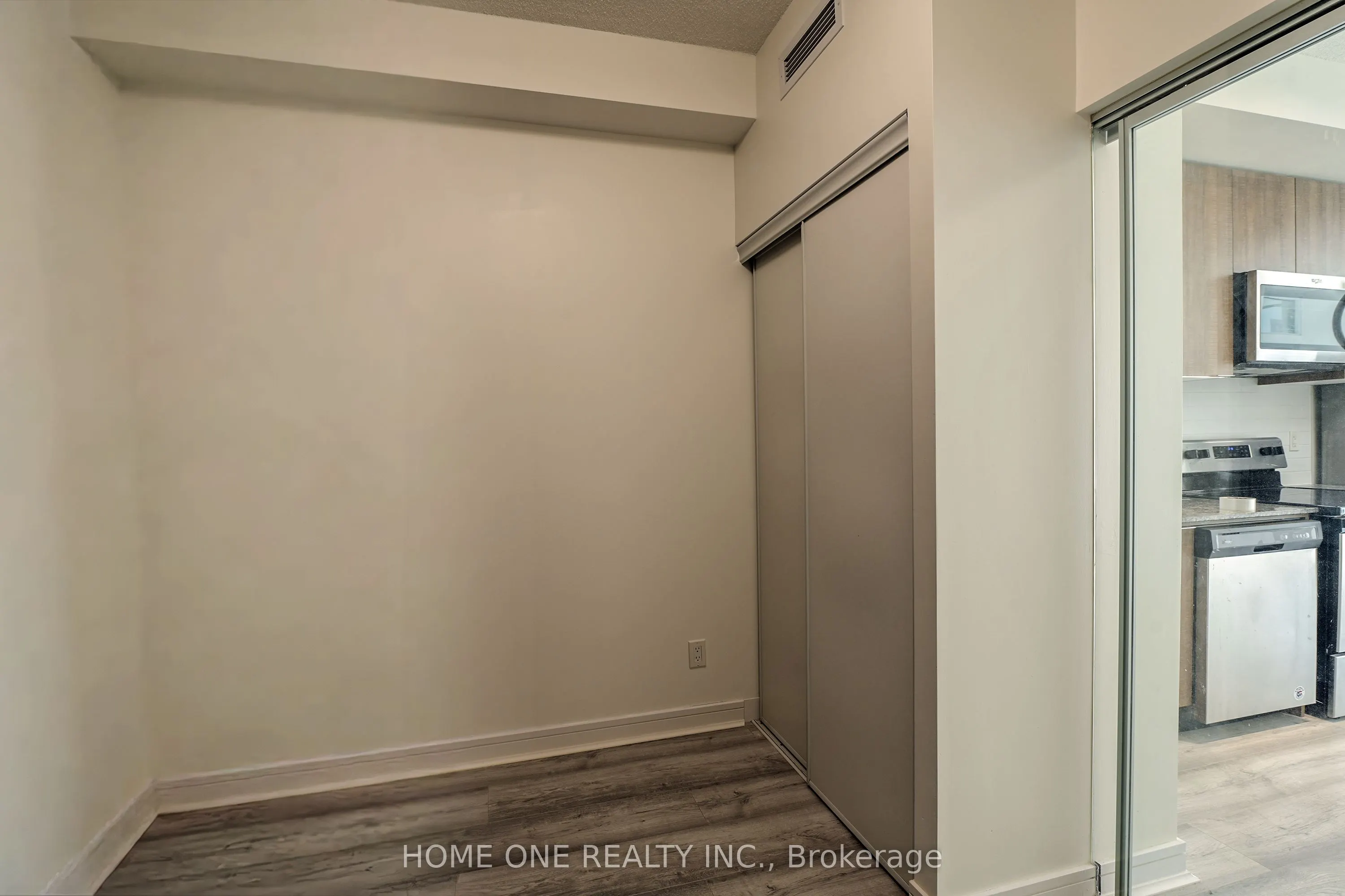 621 Sheppard Avenue E #509
