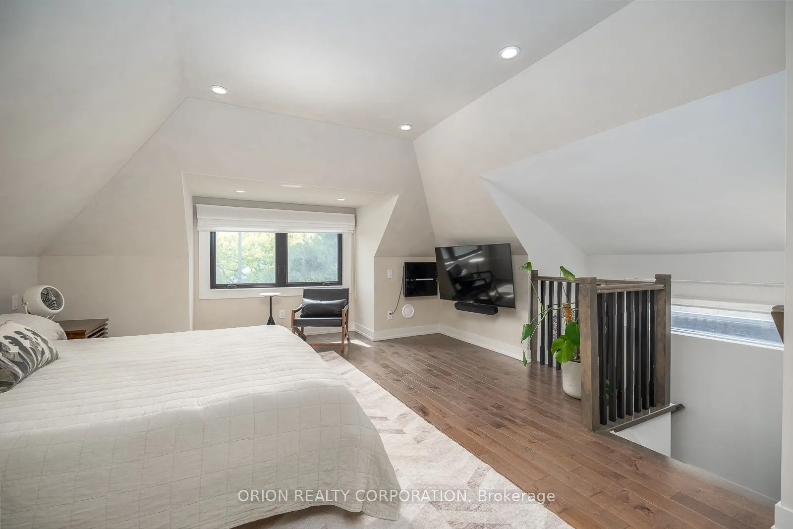 185 Glenholme Avenue