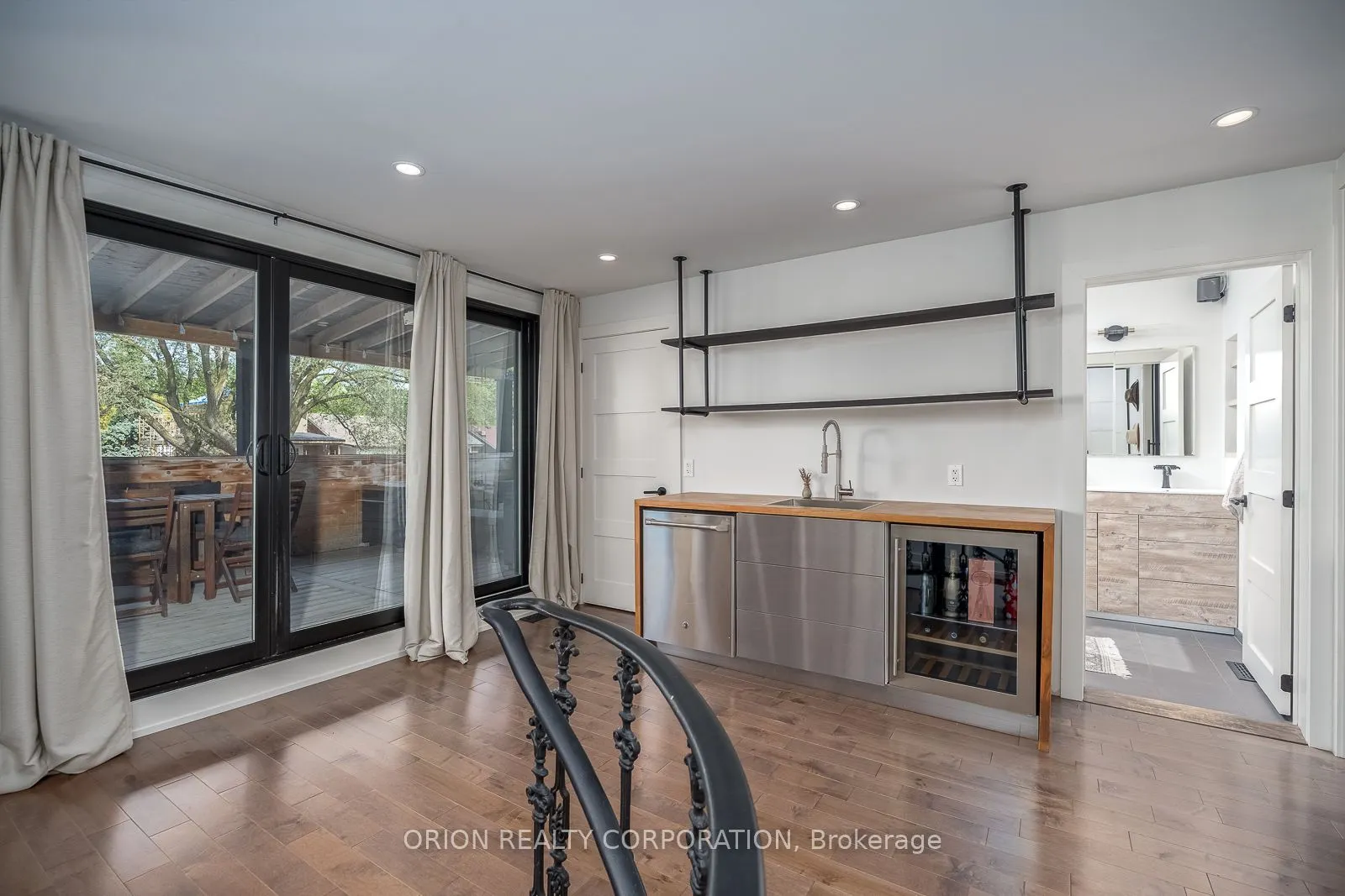 185 Glenholme Avenue