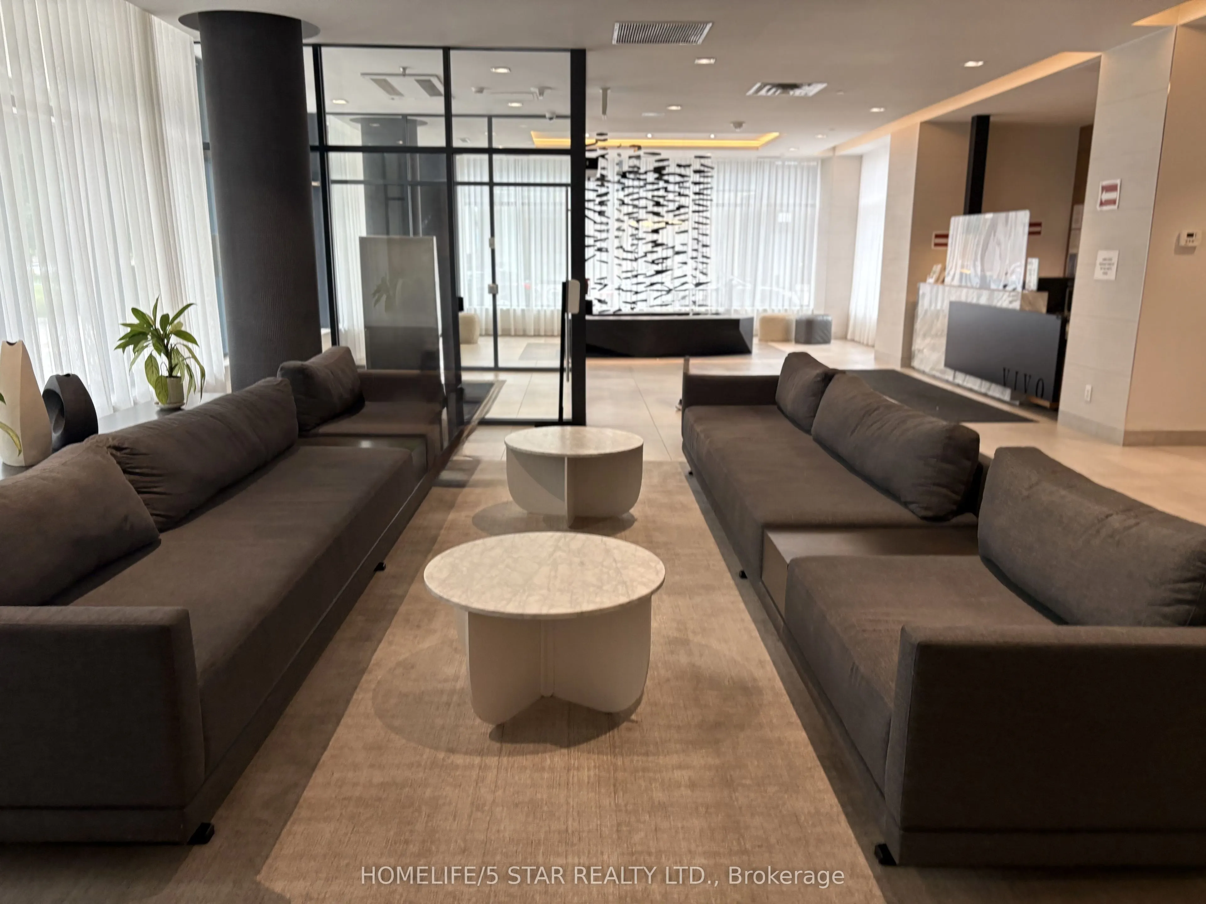 180 Fairview Mall Drive #212