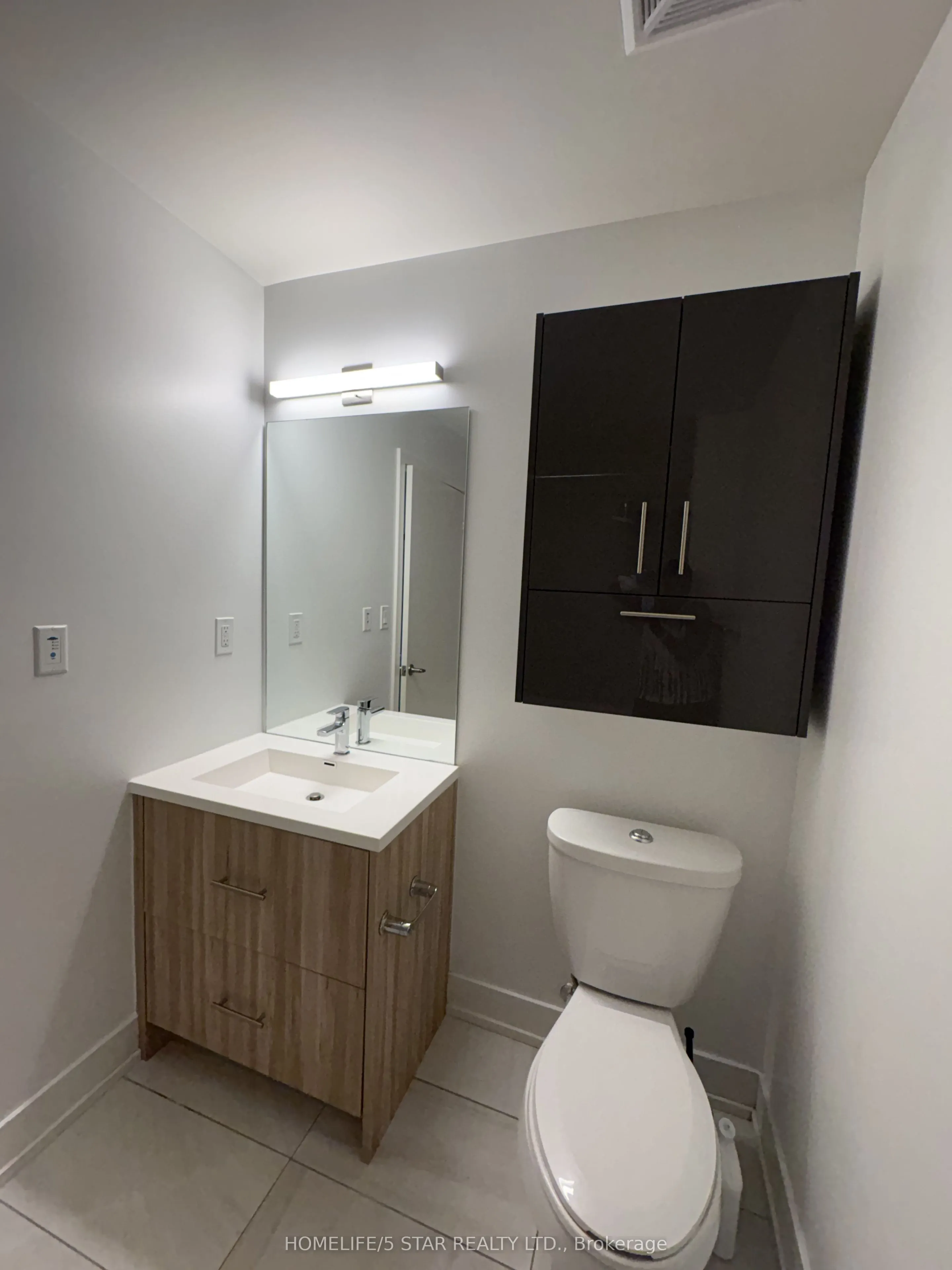 180 Fairview Mall Drive #212