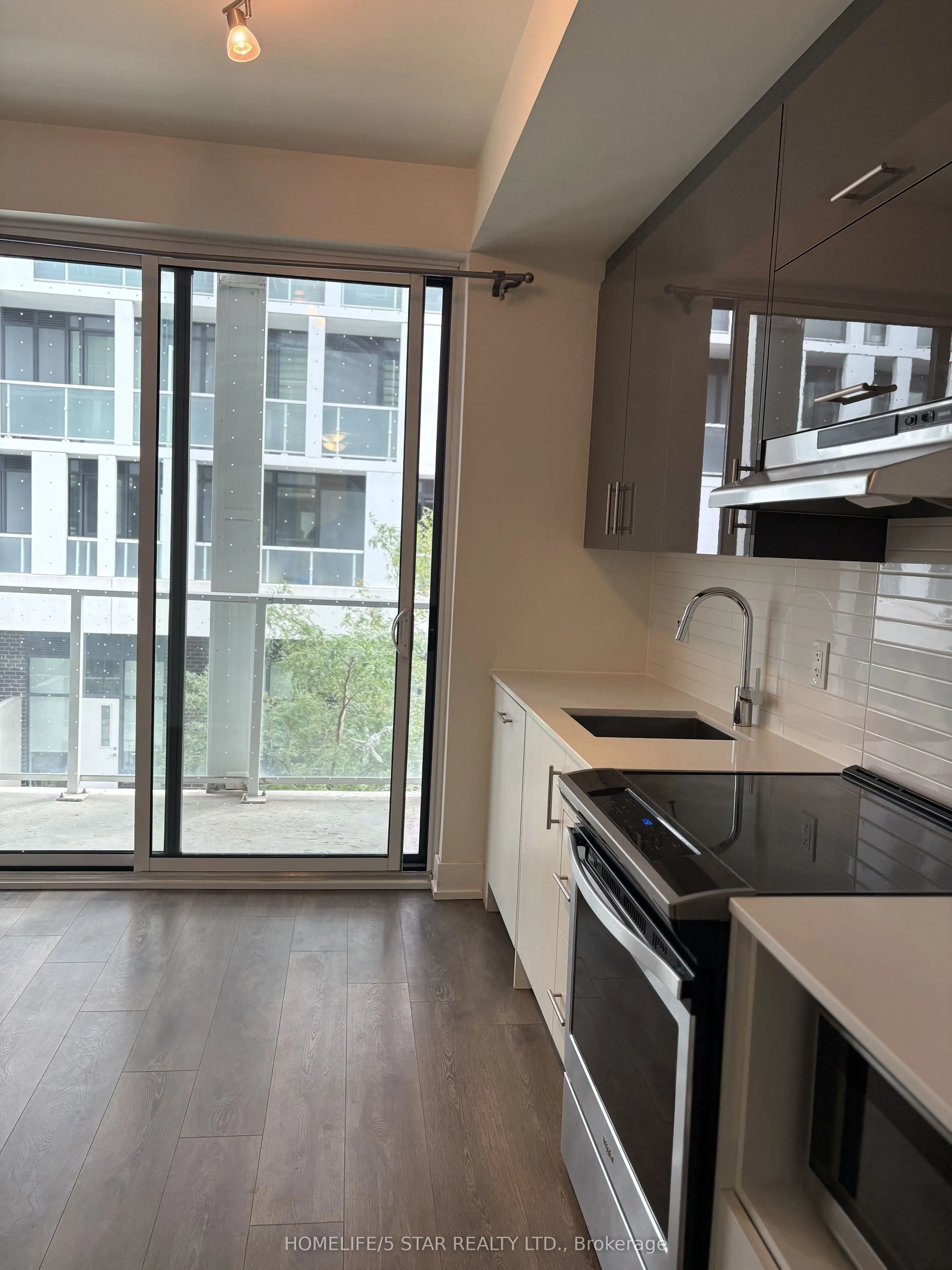 180 Fairview Mall Drive #212