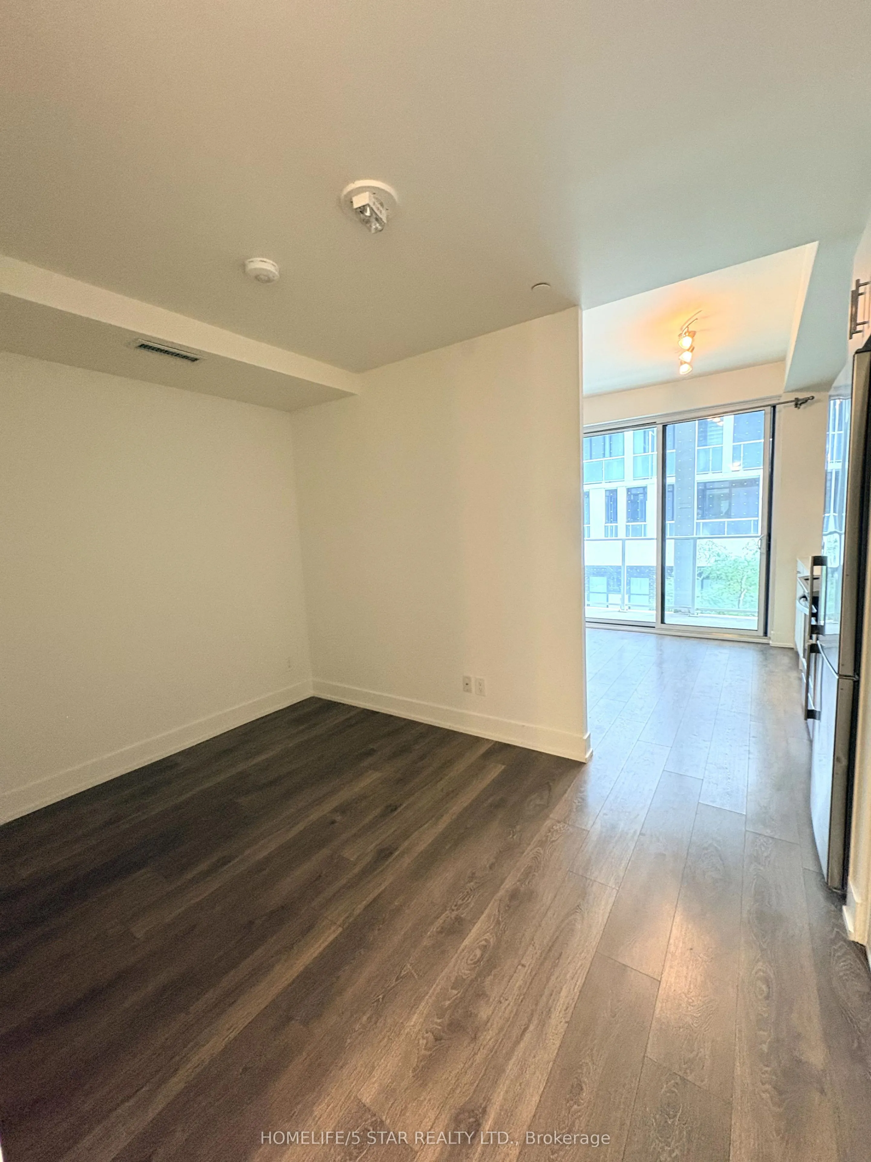 180 Fairview Mall Drive #212