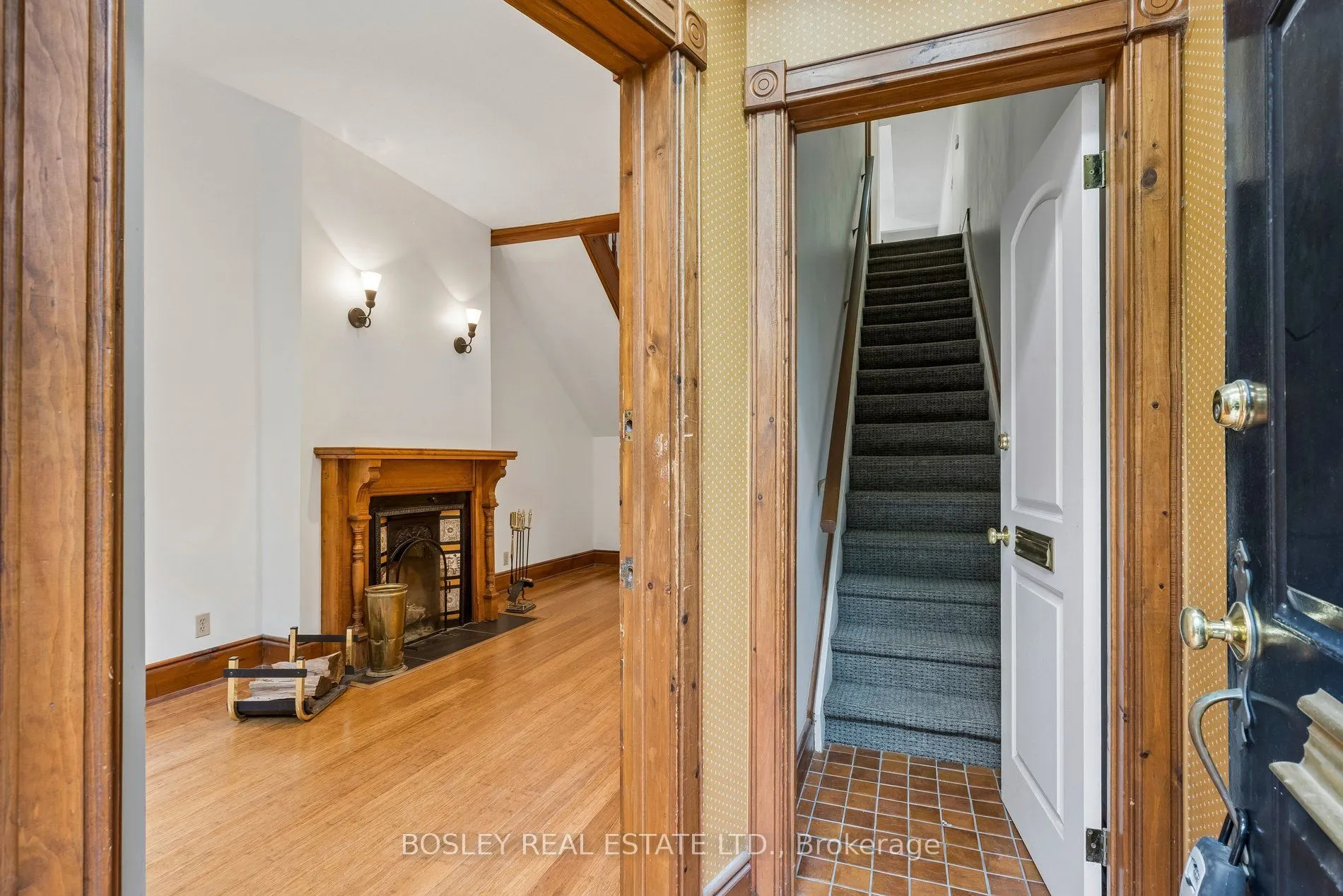 297 Sumach Street #Upper