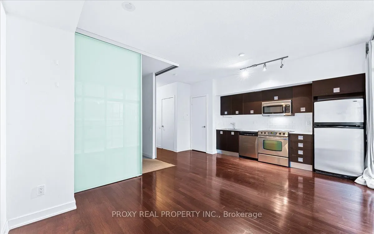 33 Charles Street E #3509