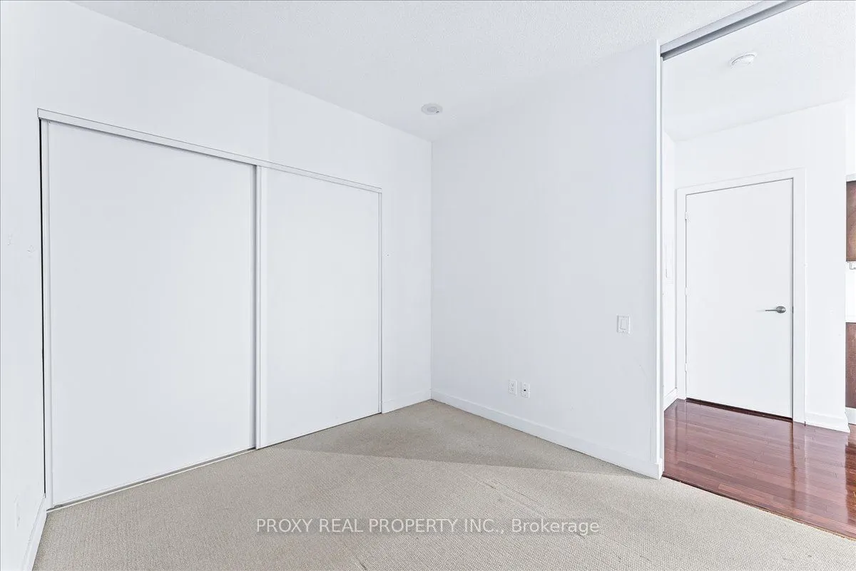 33 Charles Street E #3509