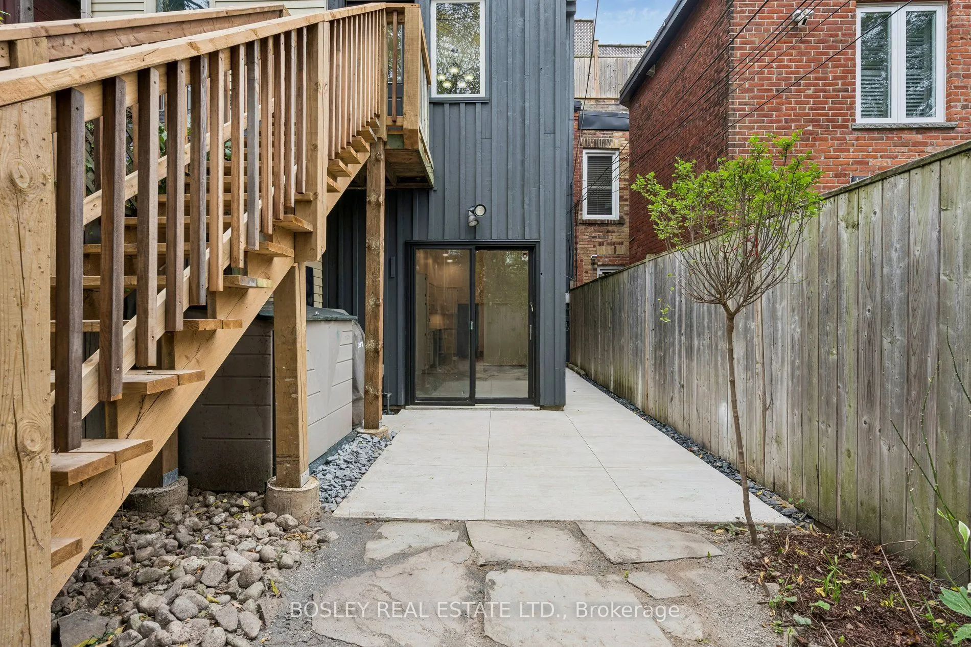 297 Sumach Street #Main