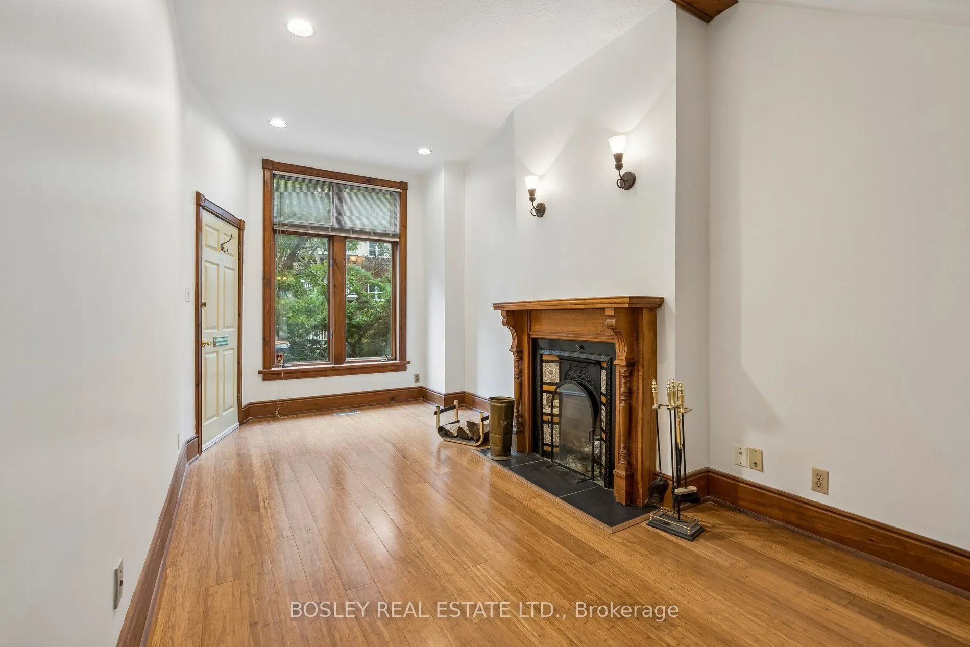 297 Sumach Street #Main