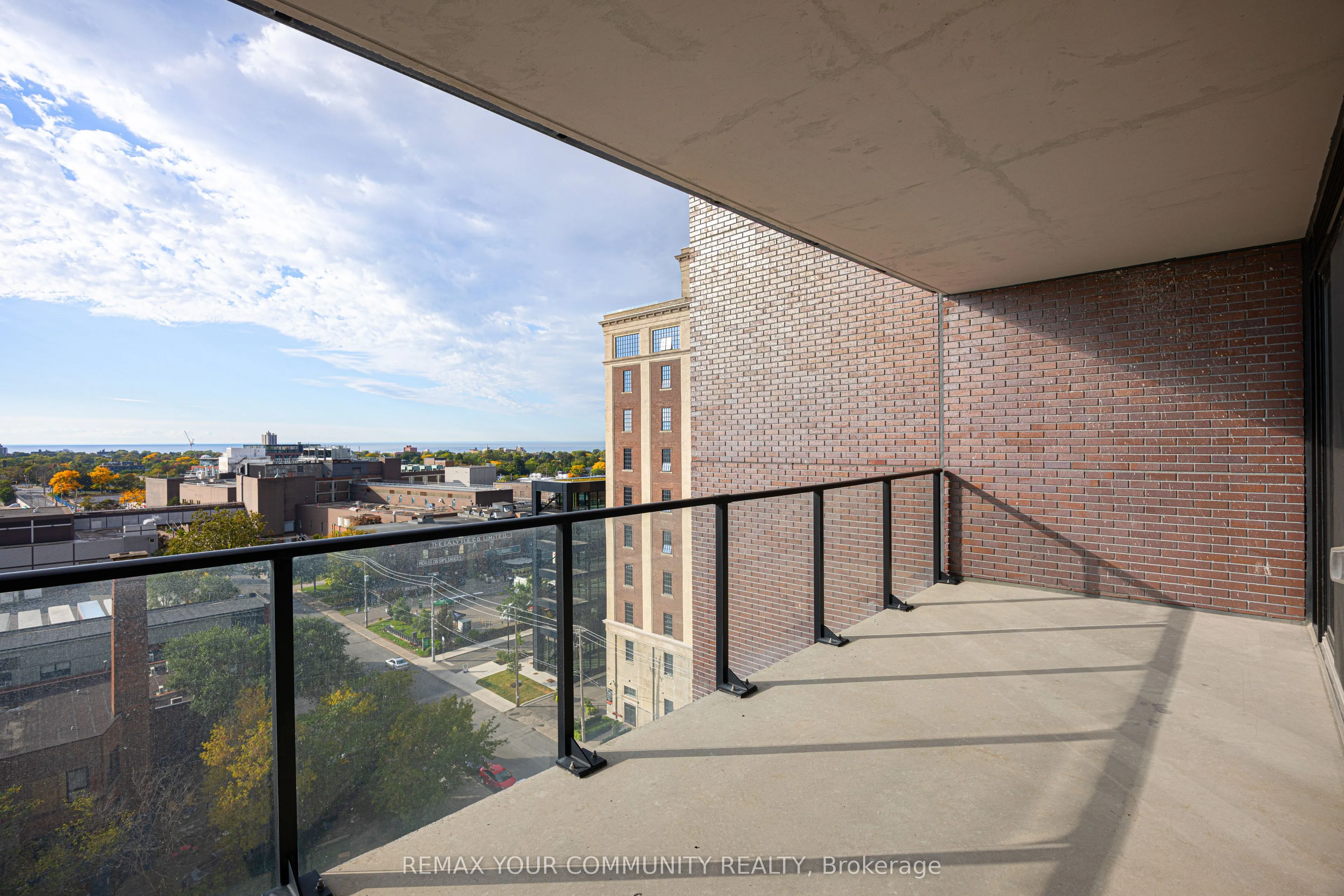 181 Sterling Road #1005