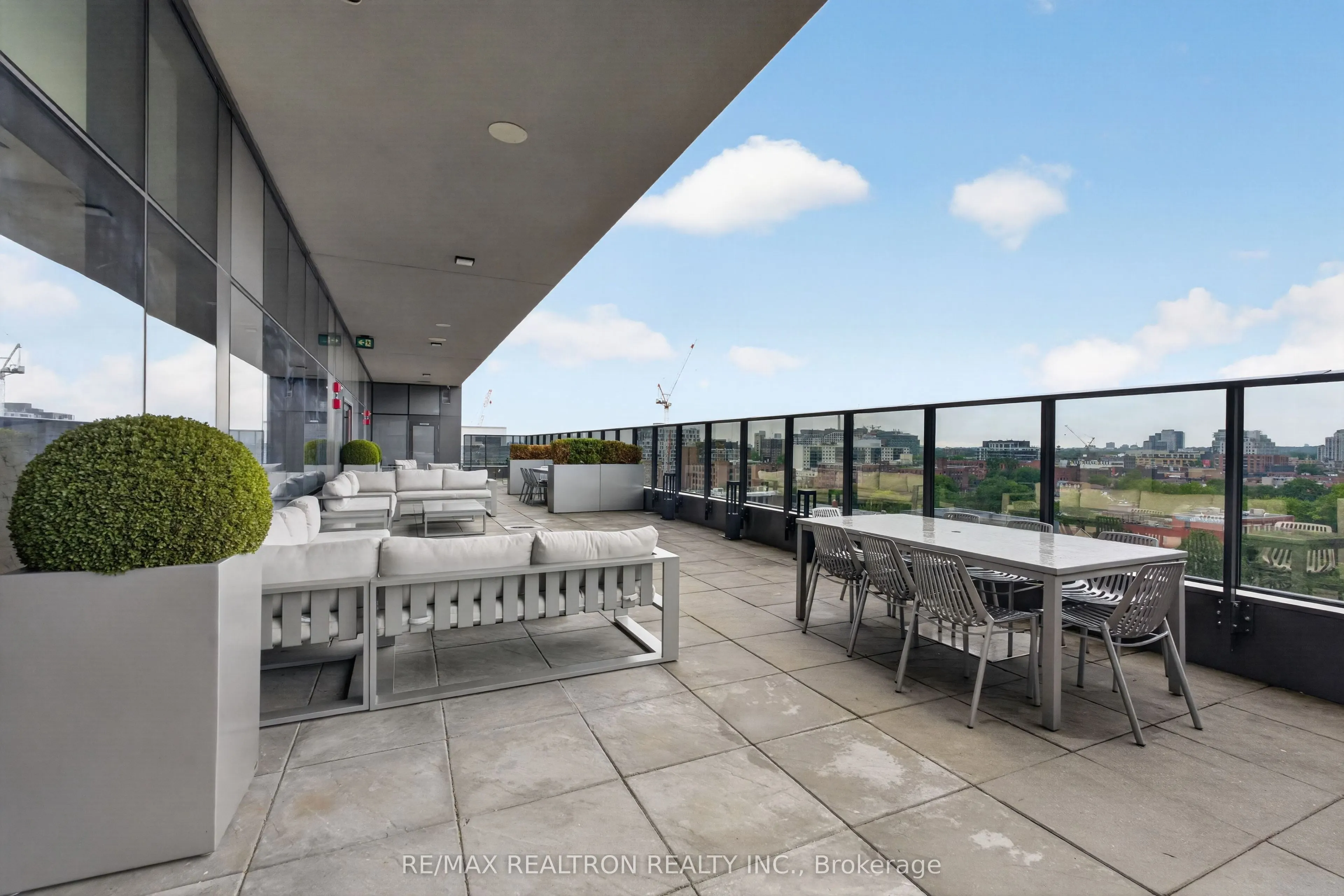 330 Richmond Street W #2203