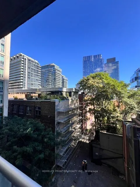 230 King Street #601