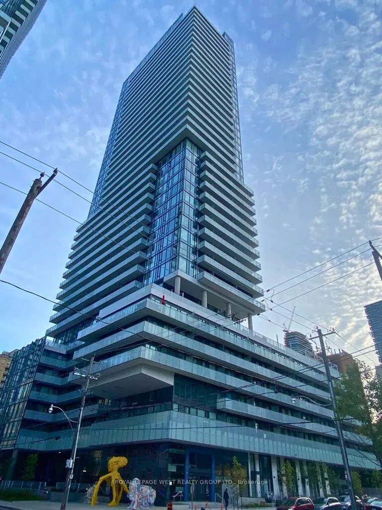 161 ROEHAMPTON Avenue #217