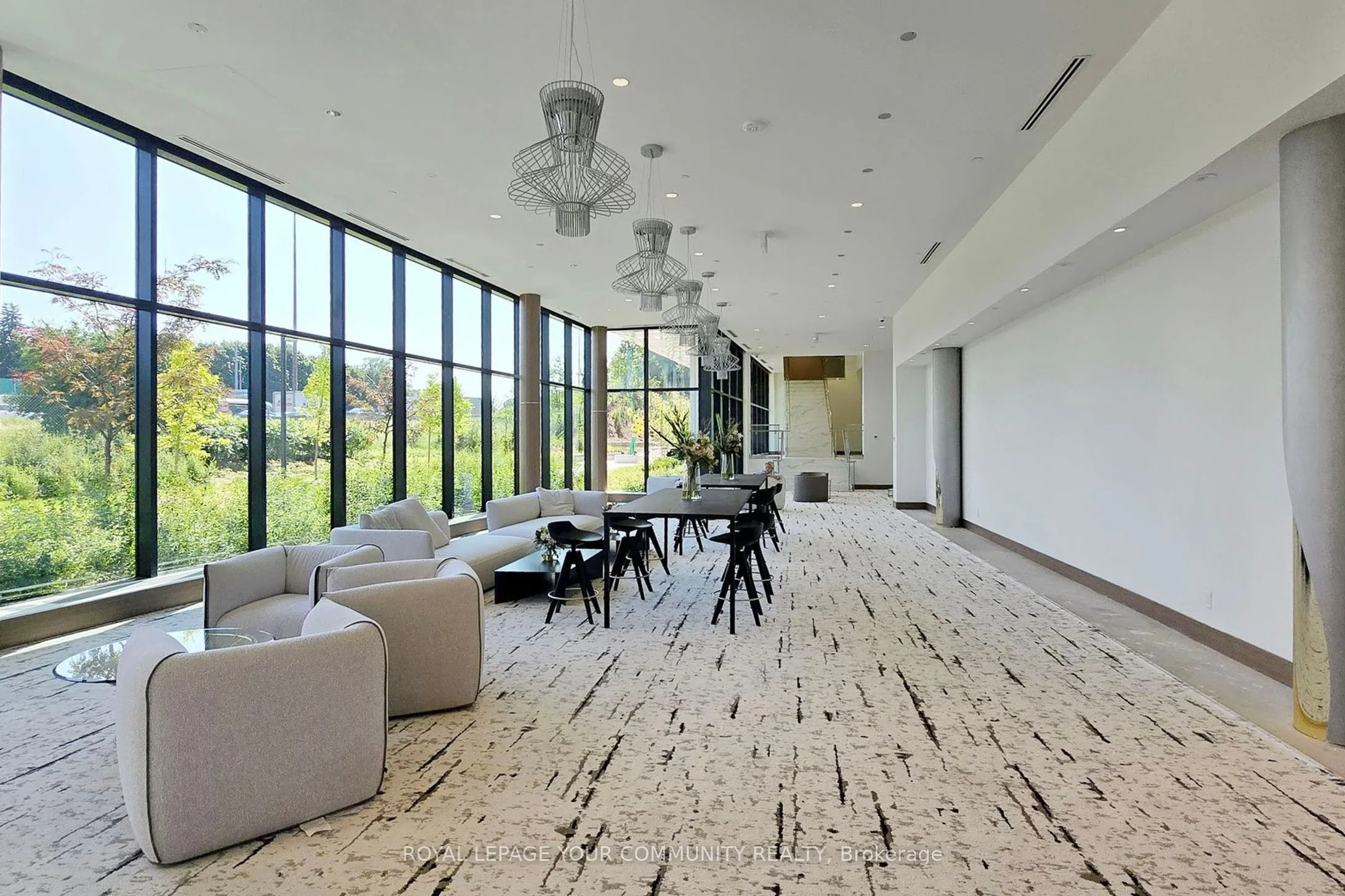 27 Mcmahon Drive #1112