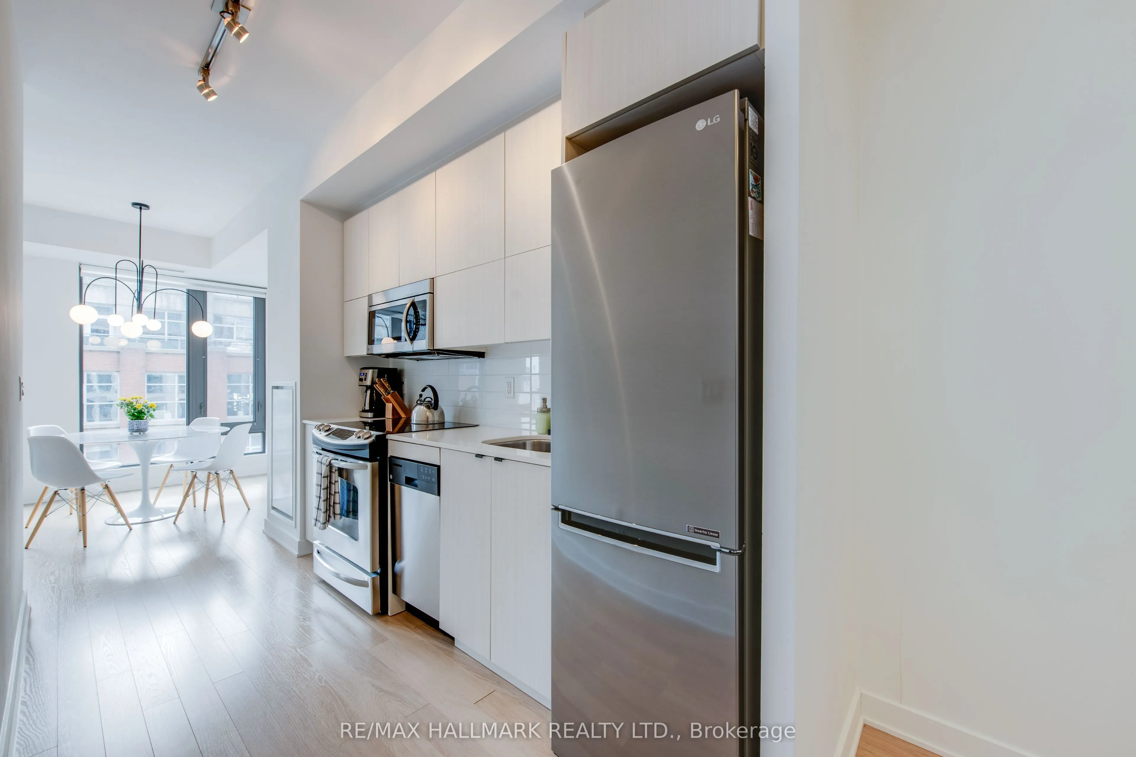 32 Camden Street #702