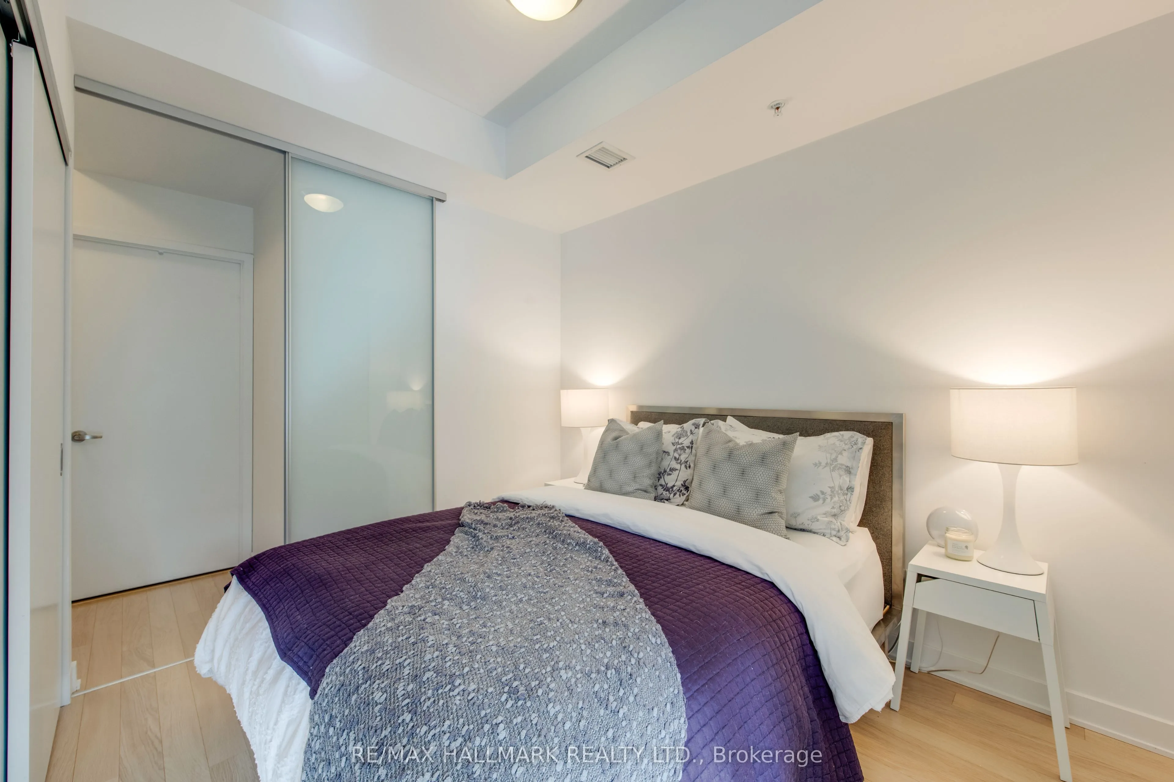 32 Camden Street #702