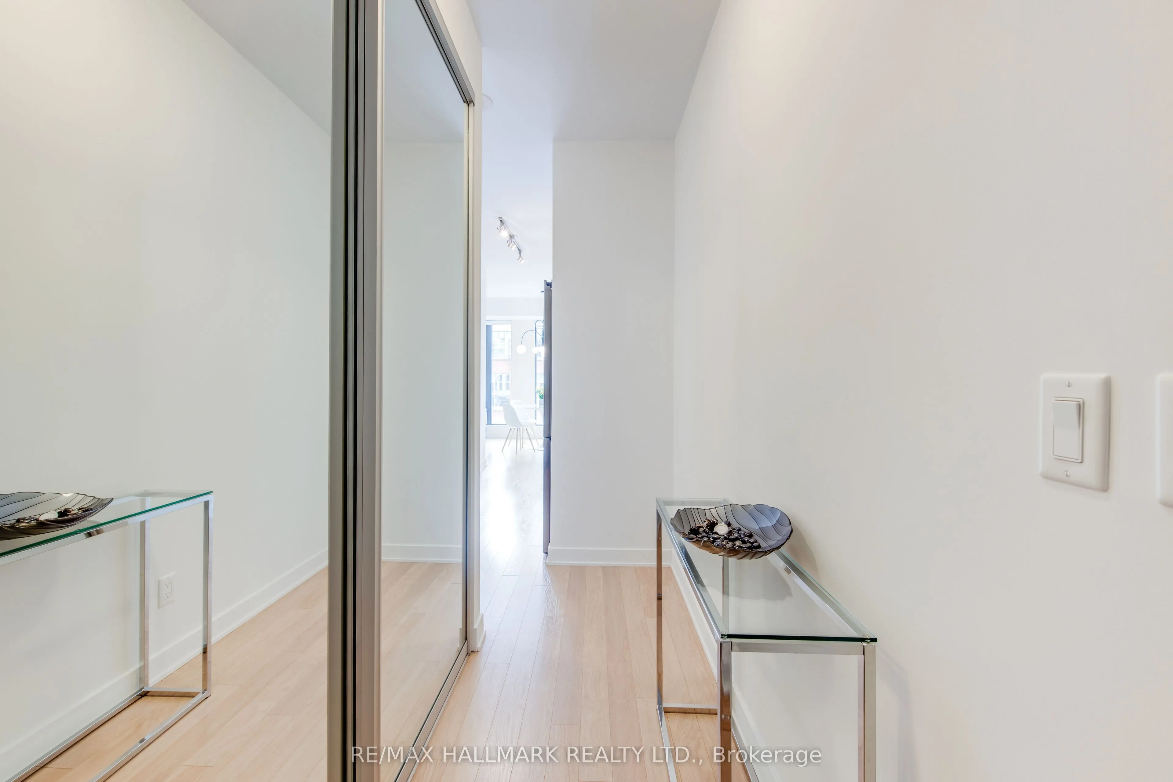 32 Camden Street #702