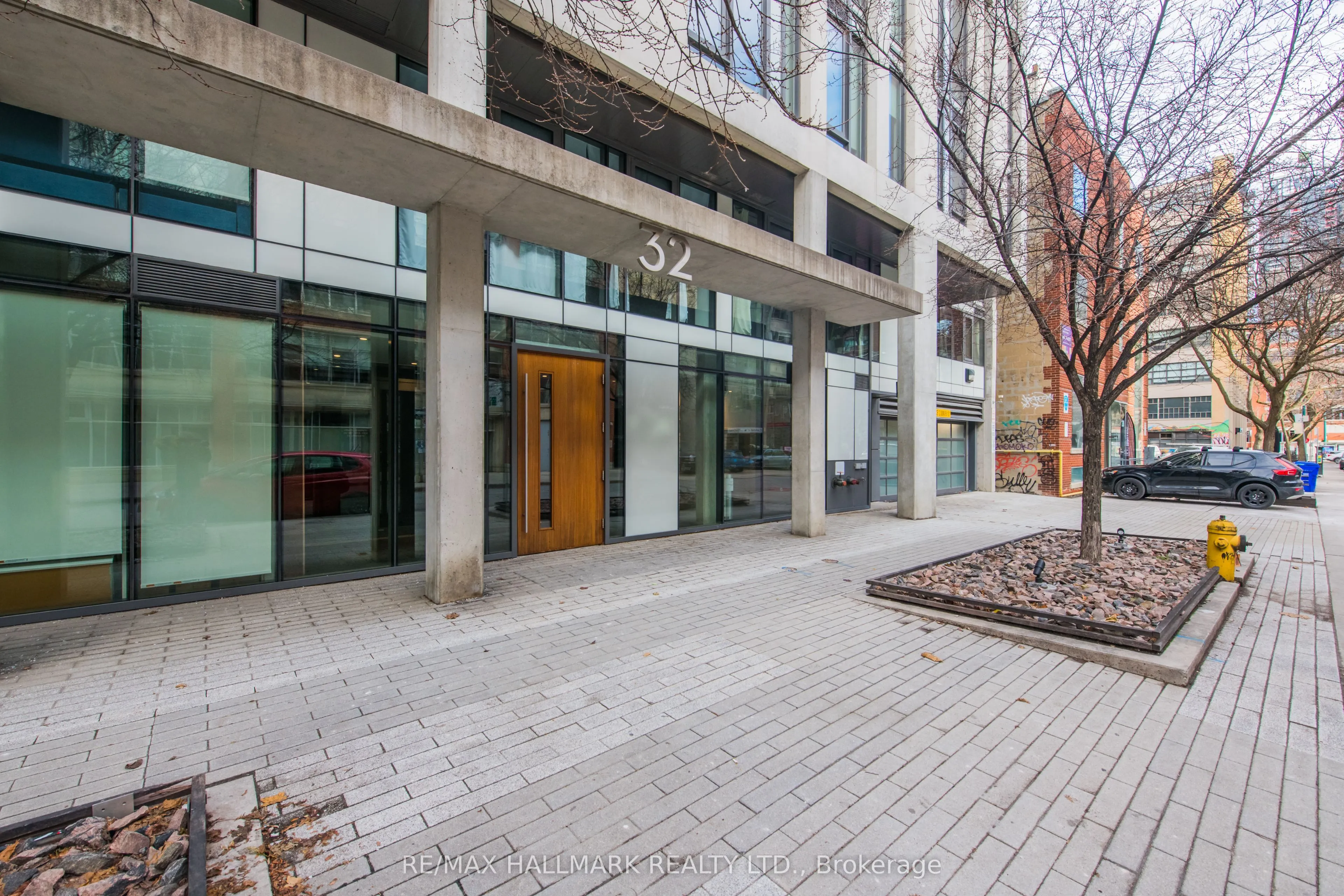 32 Camden Street #702