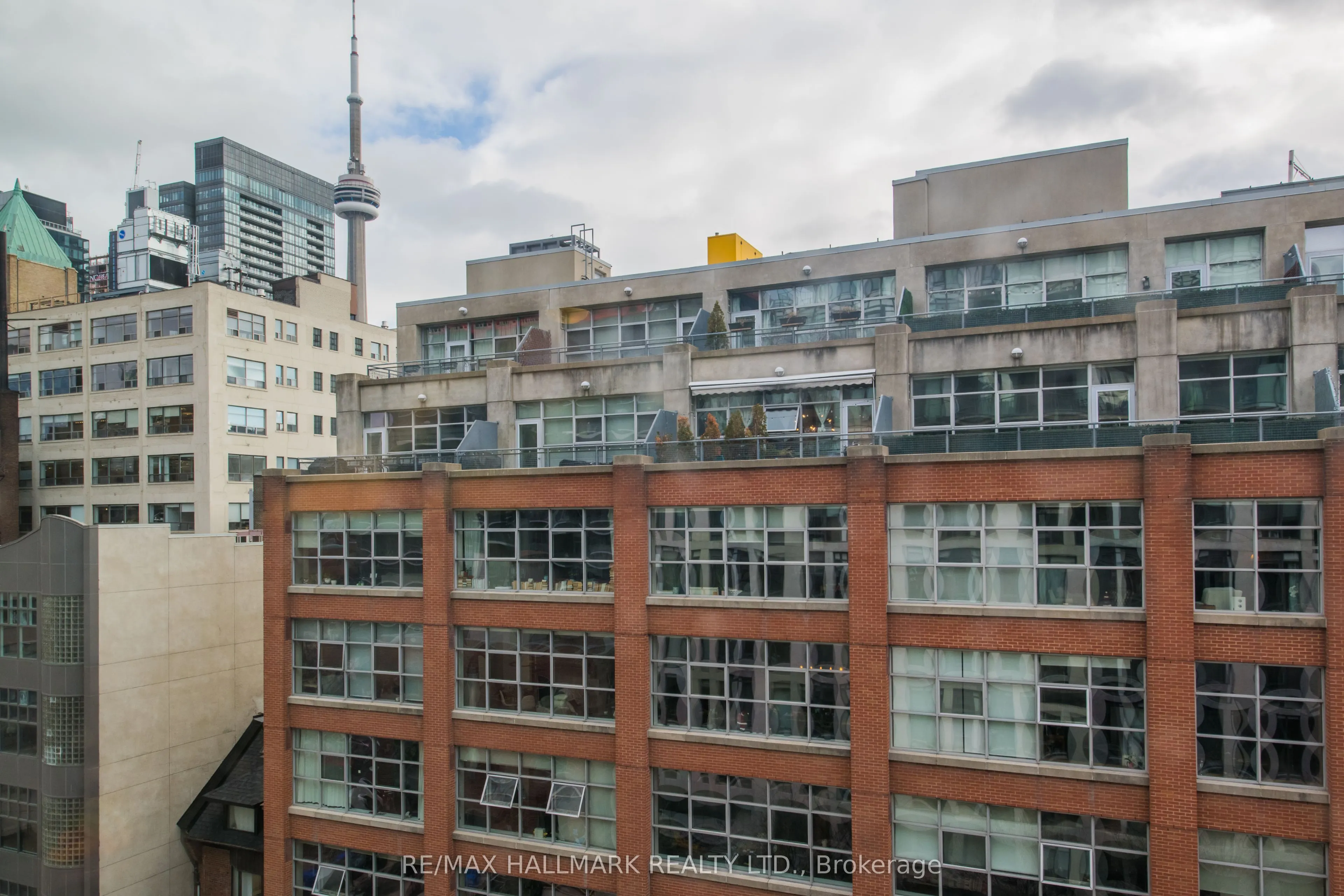 32 Camden Street #702