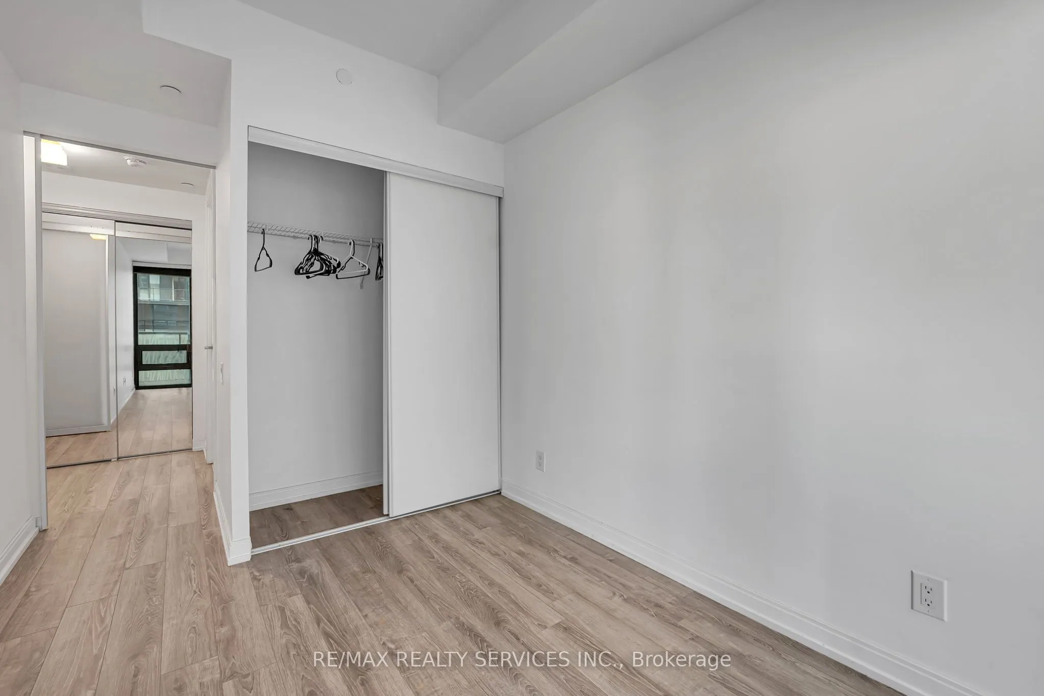 50 Charles Street E #711