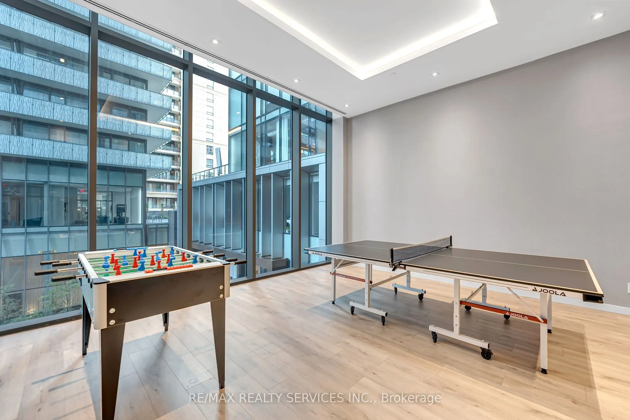 50 Charles Street E #711