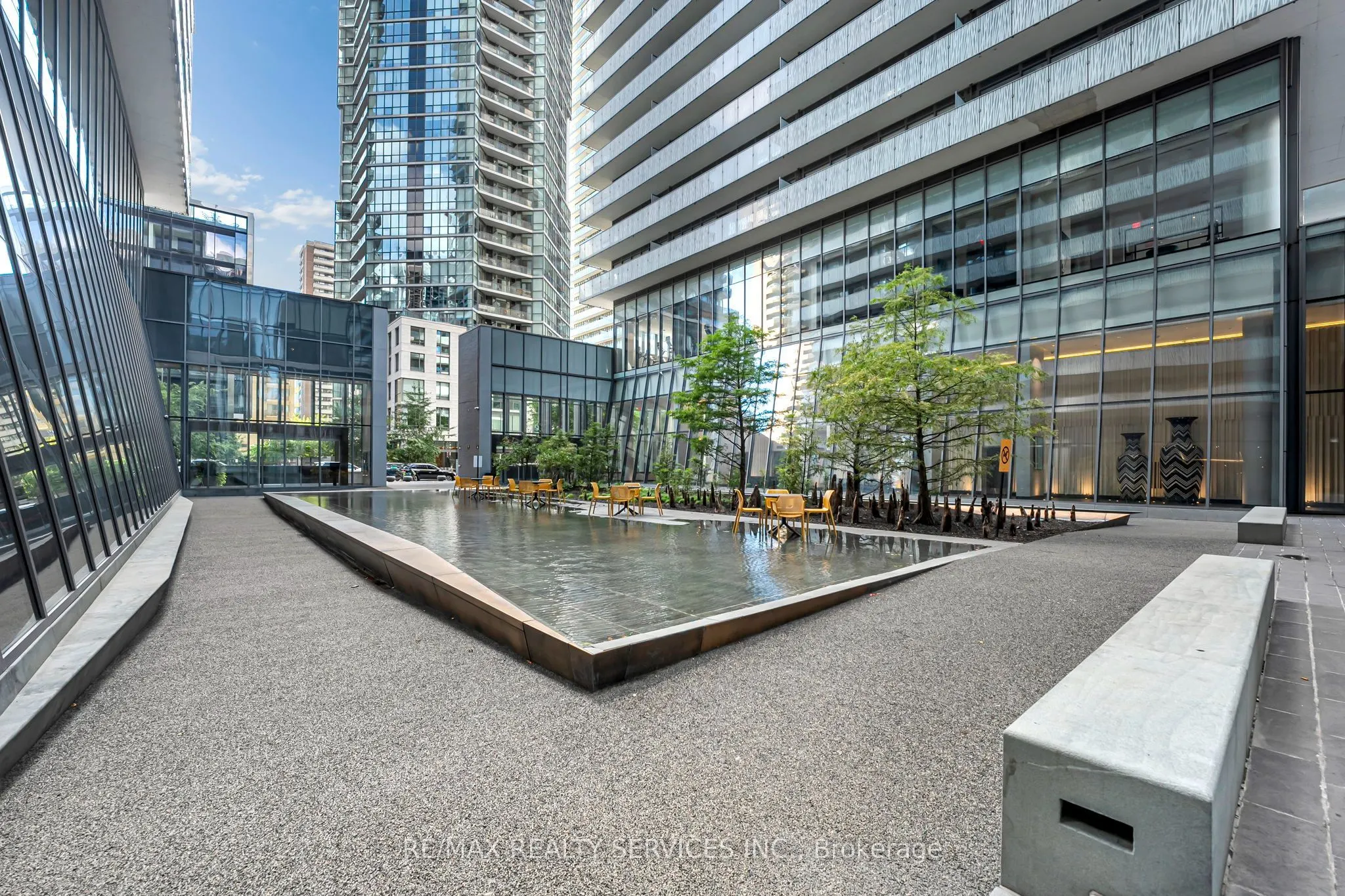 50 Charles Street E #711