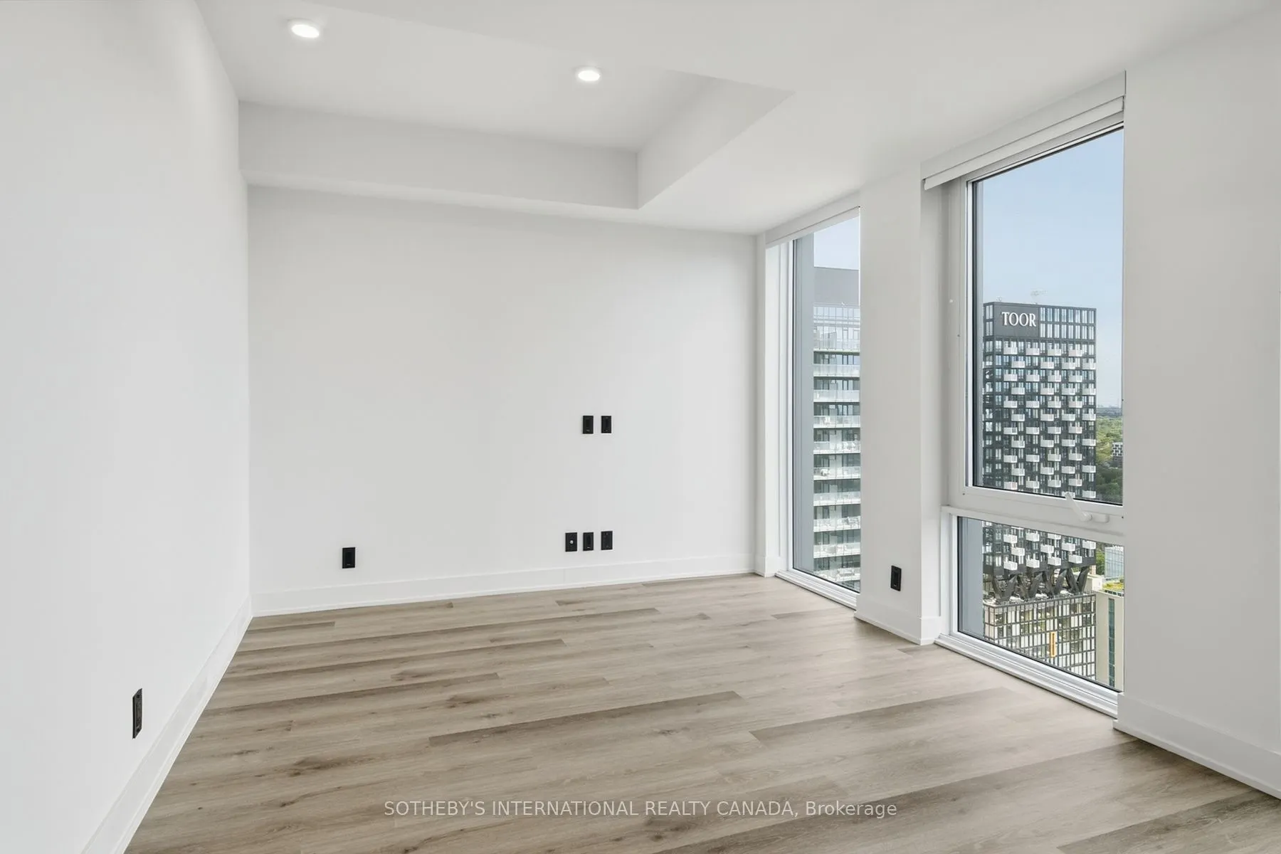 30 Mutual Street #E3005