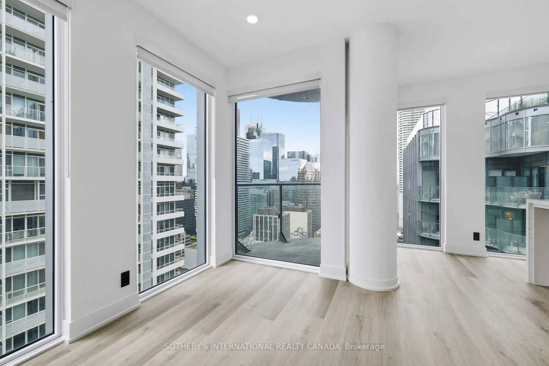 30 Mutual Street #E2909