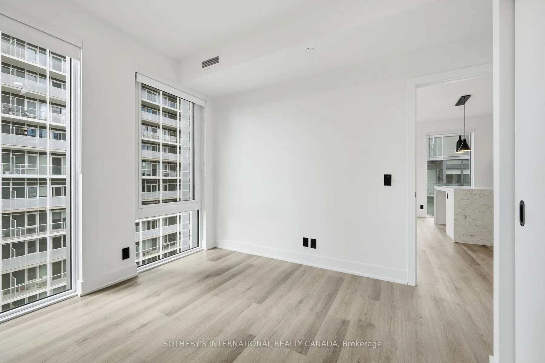30 Mutual Street #E2909