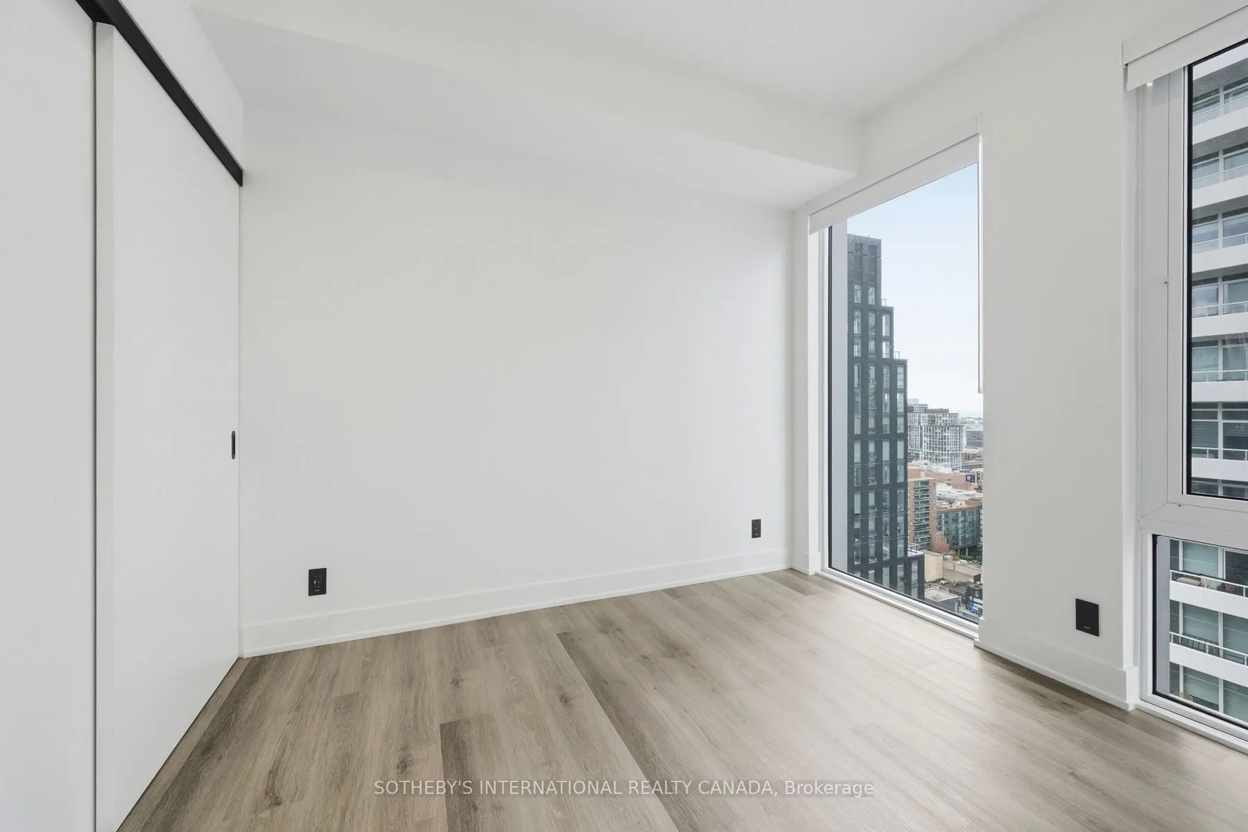 30 Mutual Street #E2909