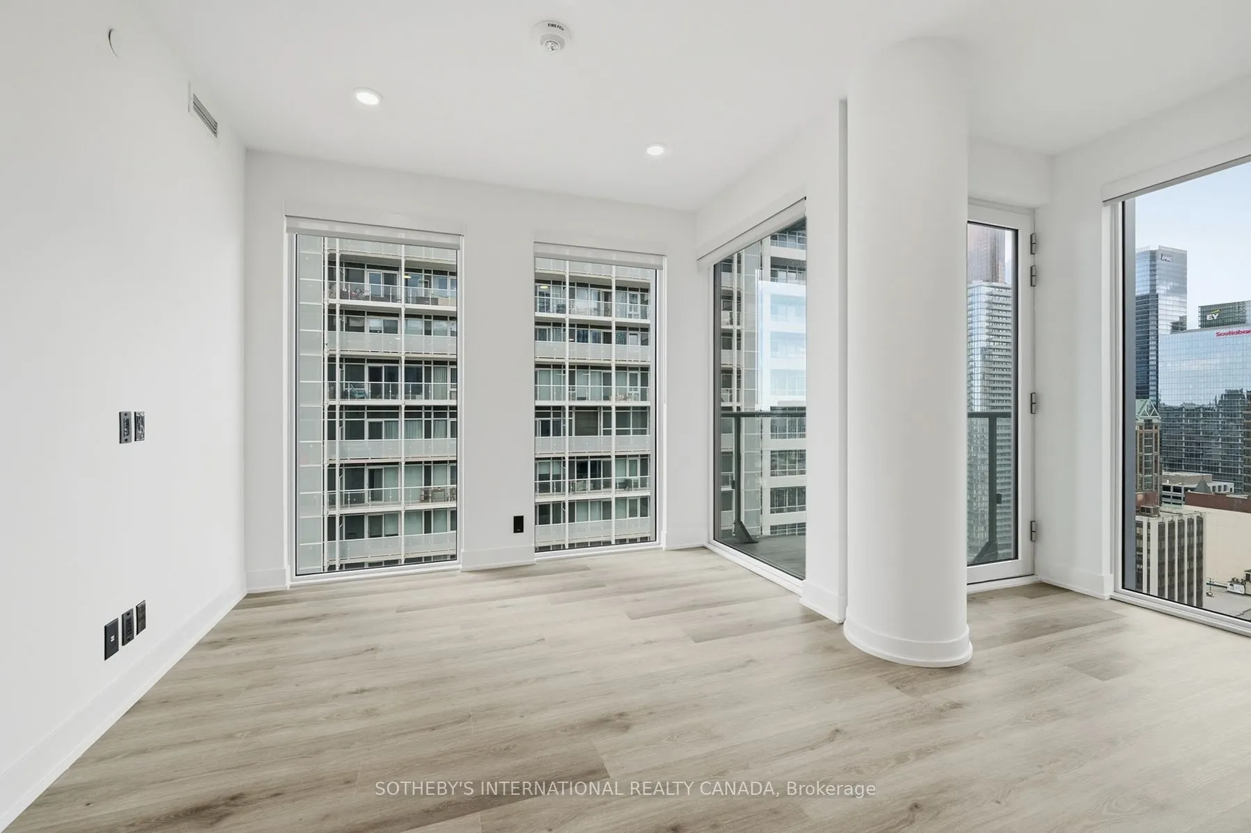 30 Mutual Street #E2909