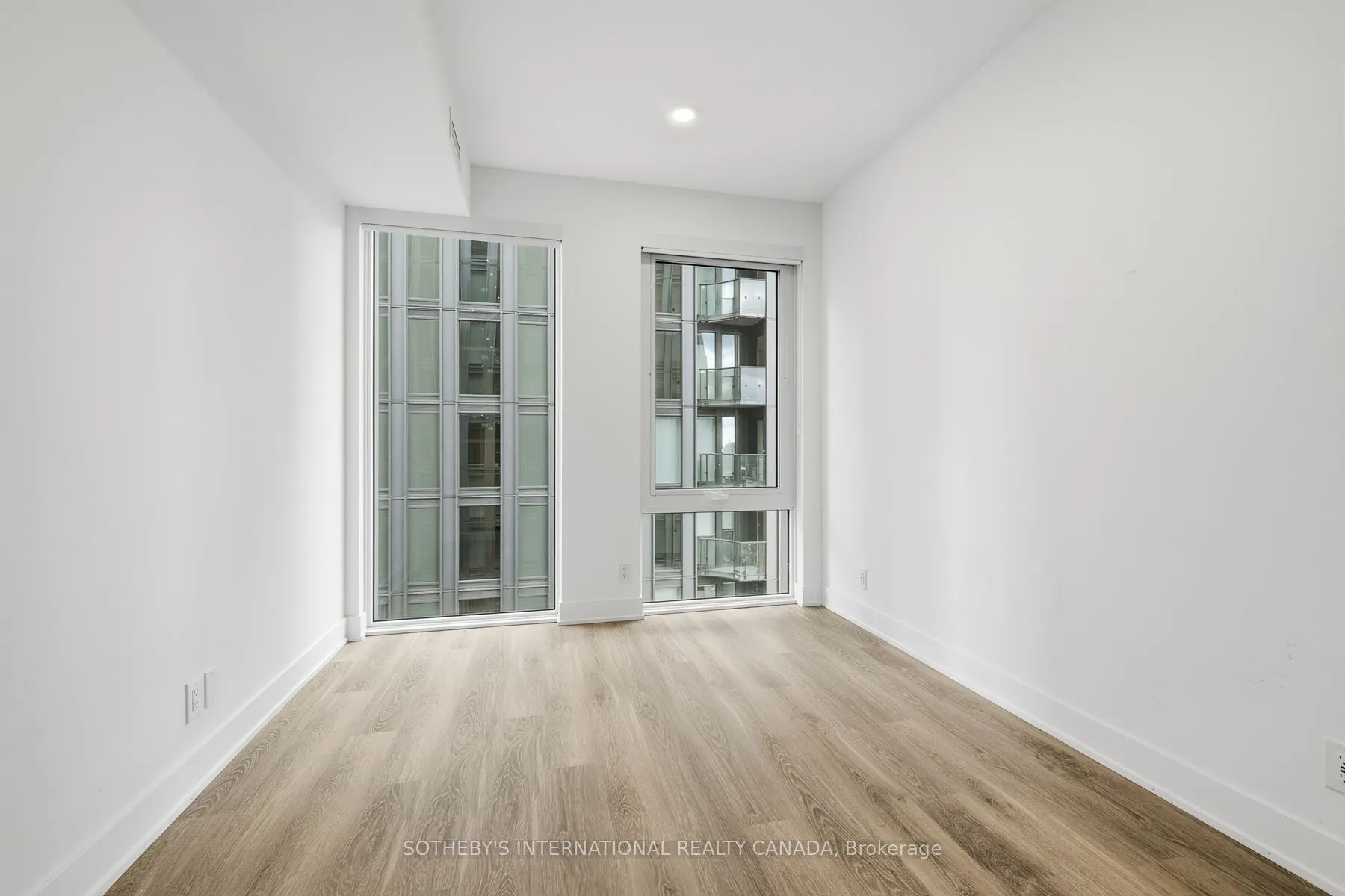 30 Mutual Street #E2501