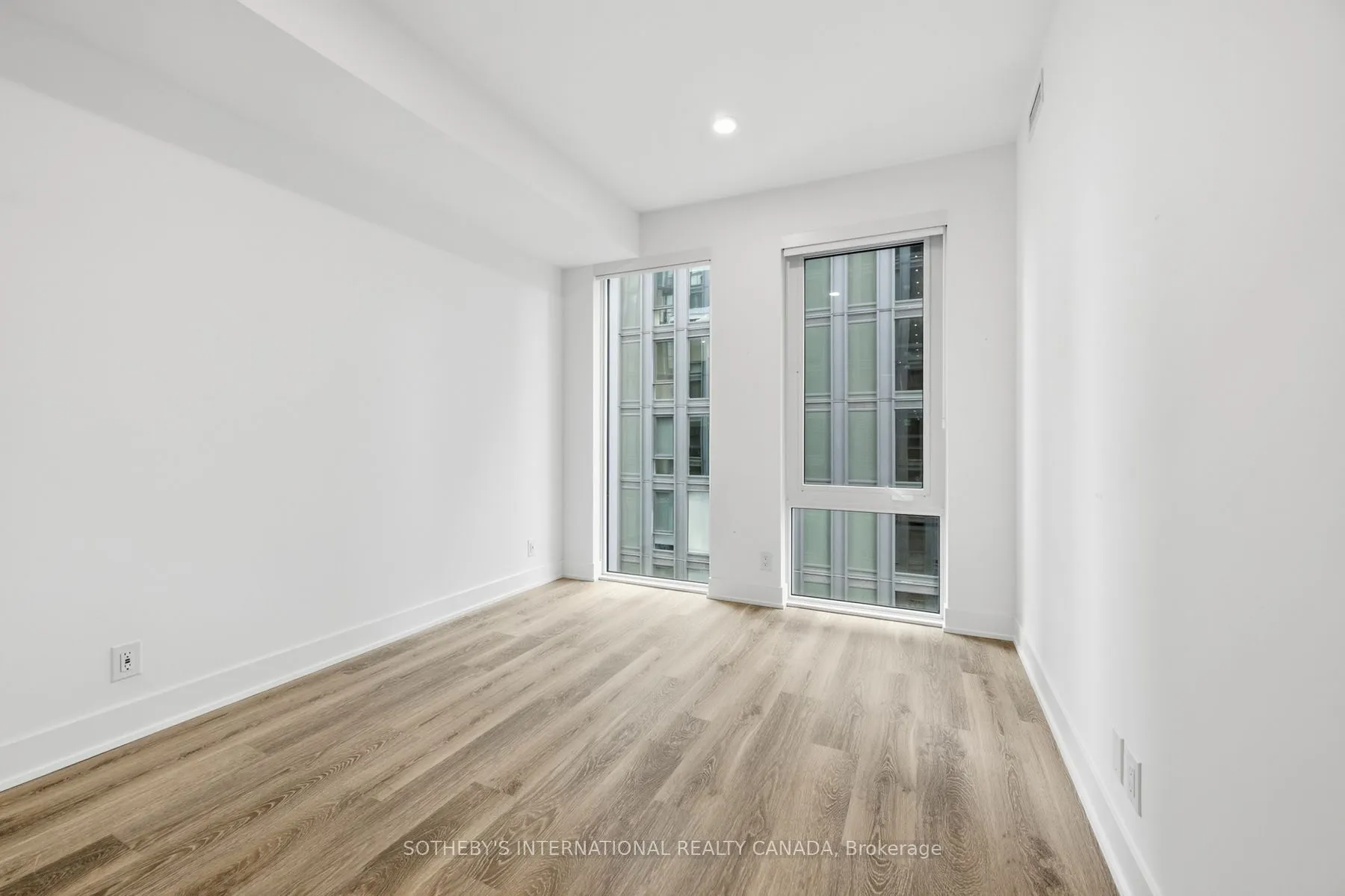 30 Mutual Street #E2501