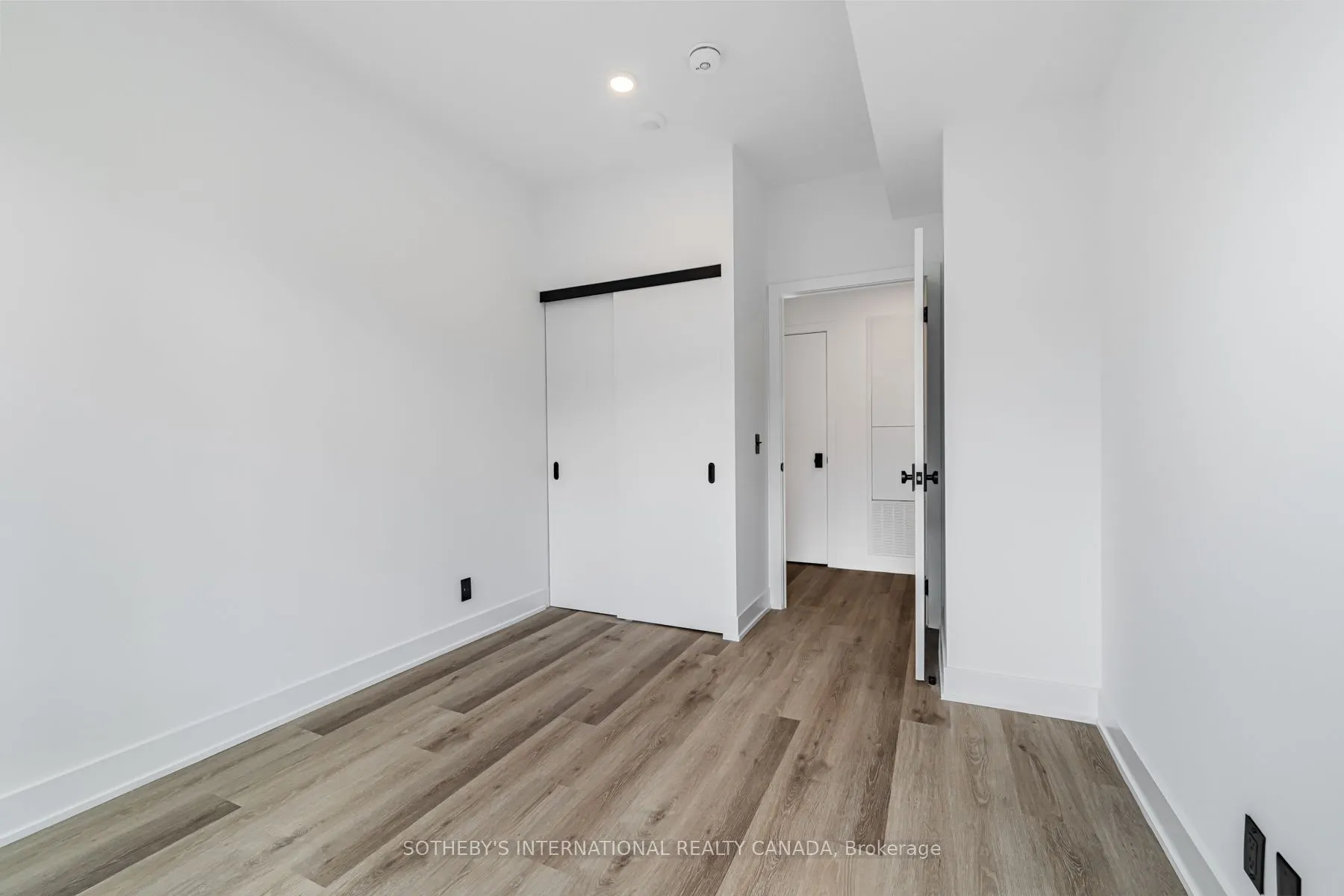 30 Mutual Street #E3001