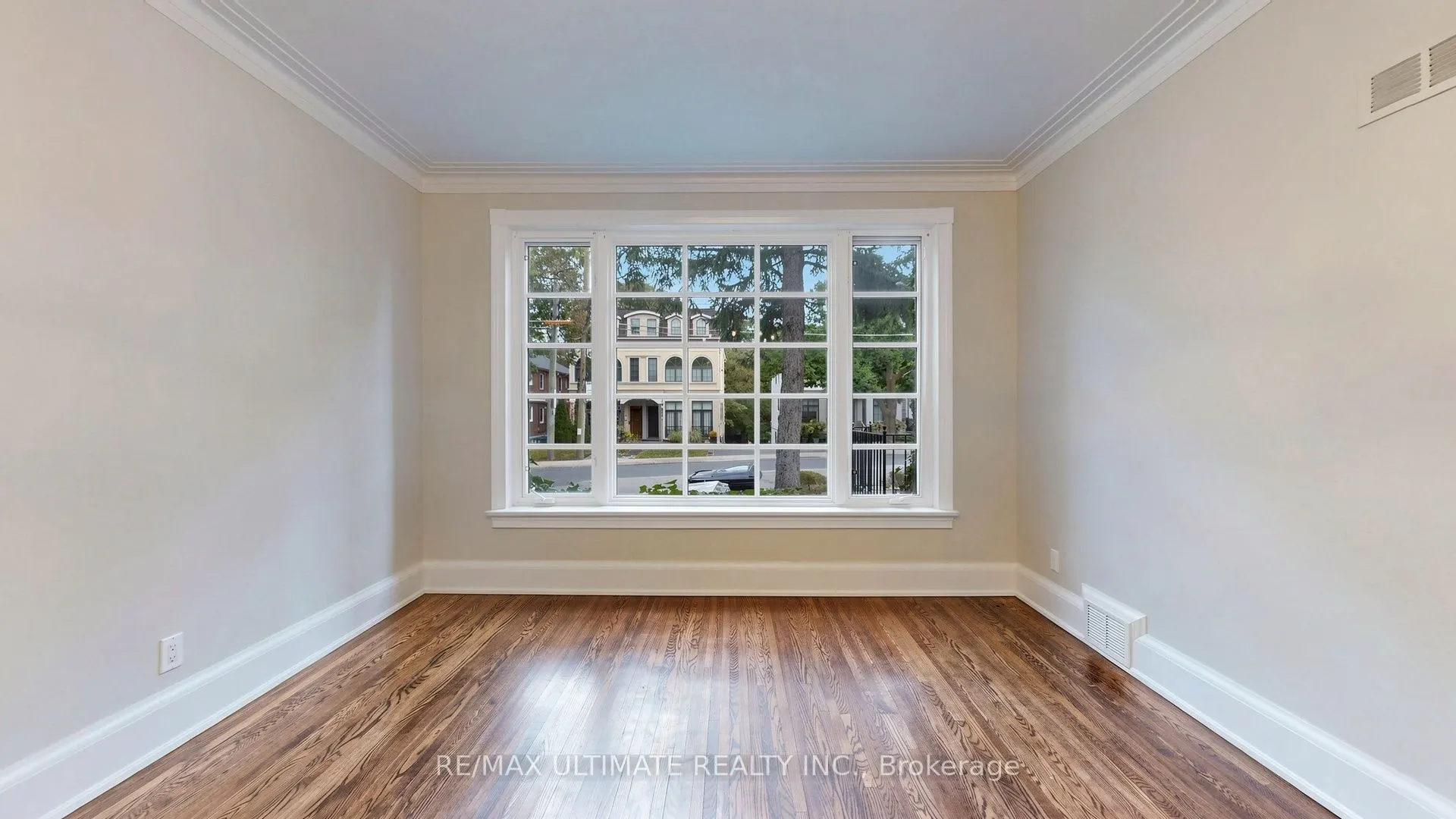 776 Spadina Road