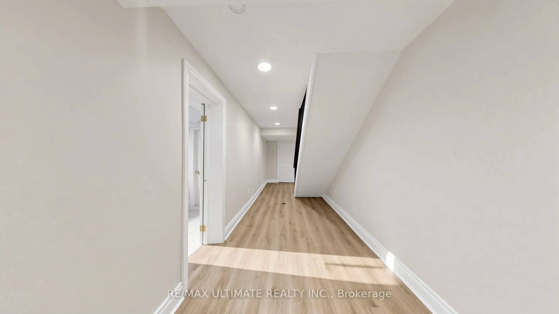 776 Spadina Road