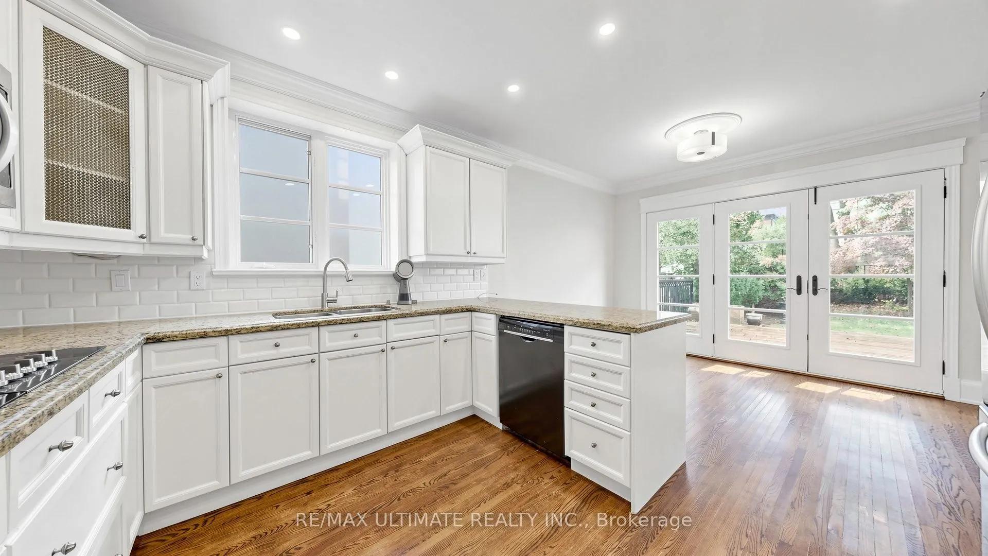 776 Spadina Road