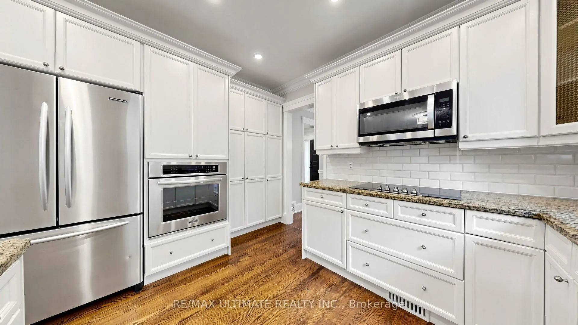 776 Spadina Road