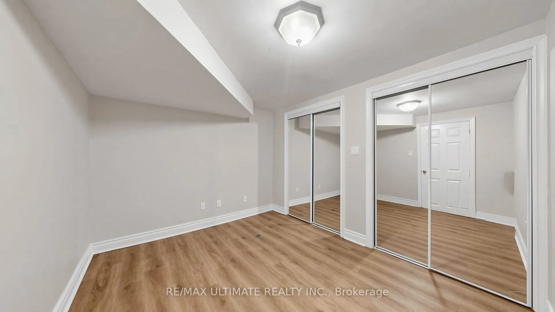 776 Spadina Road