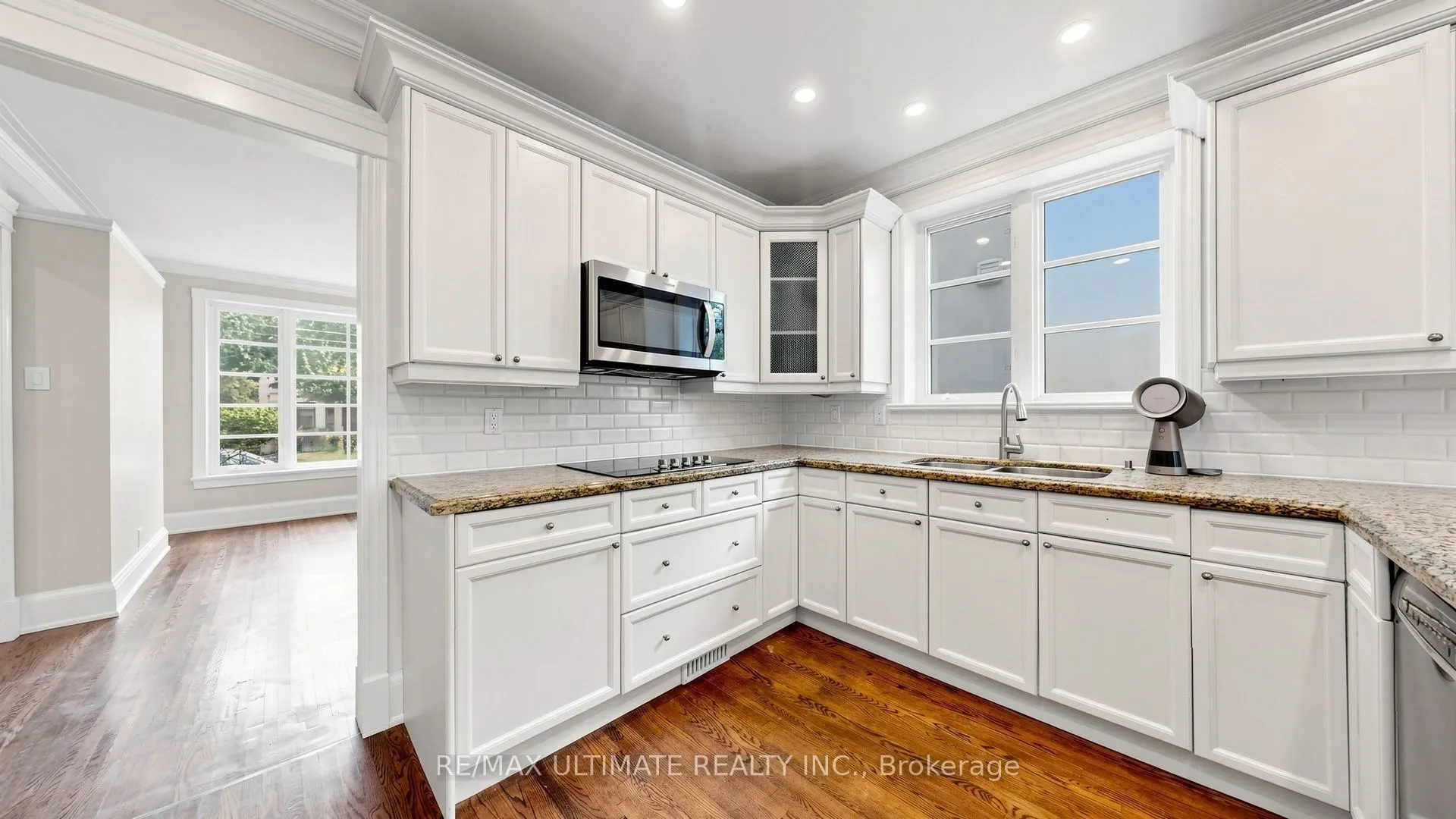776 Spadina Road