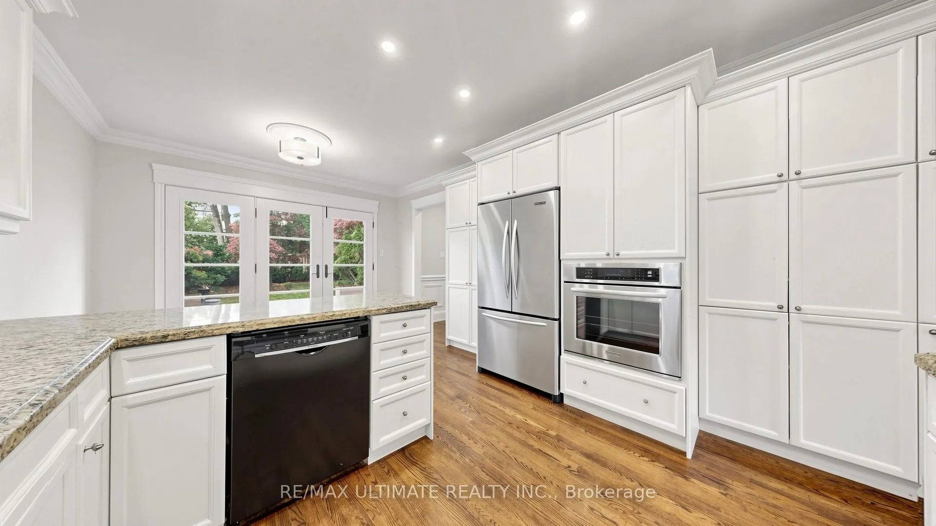 776 Spadina Road