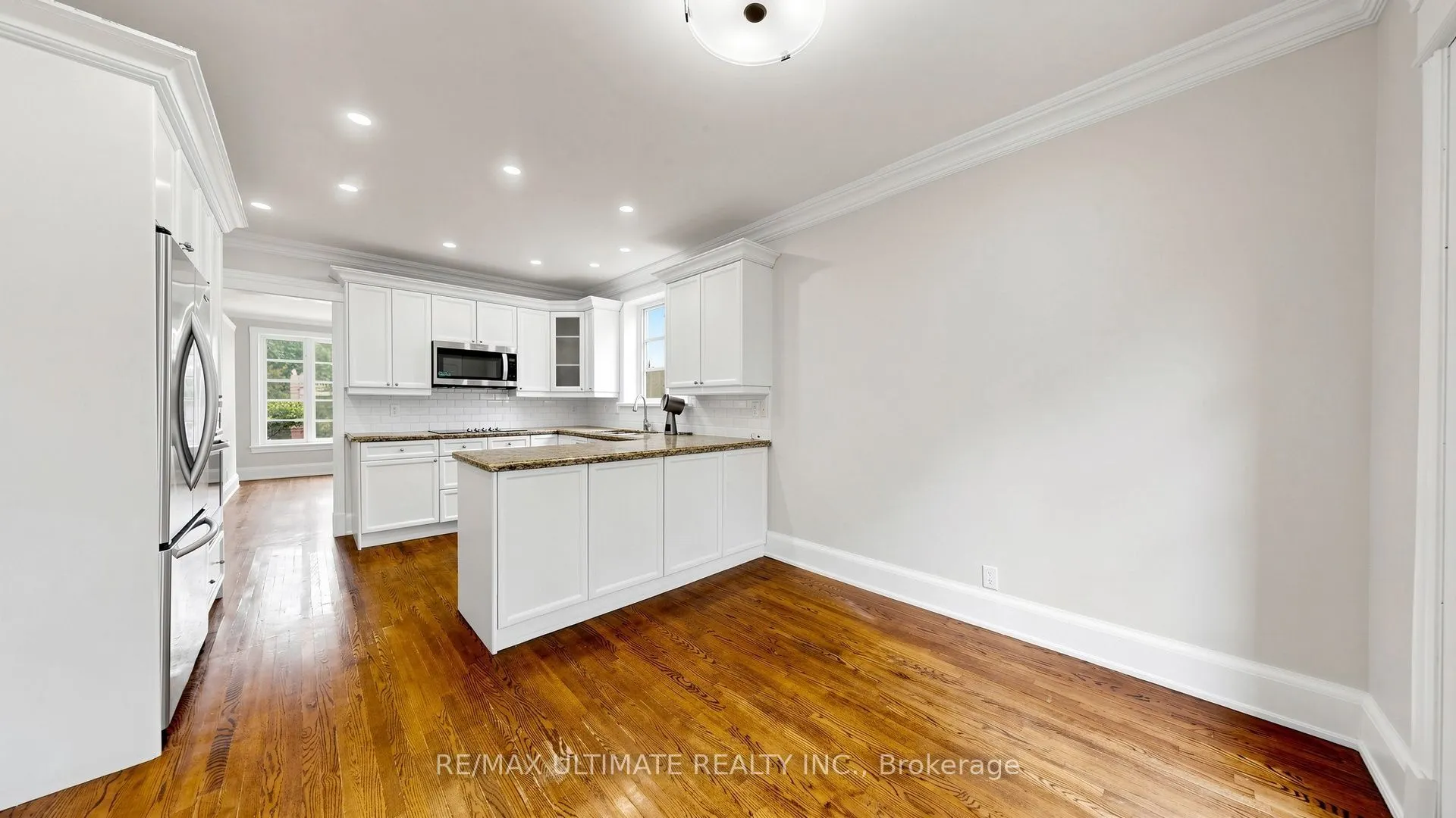 776 Spadina Road
