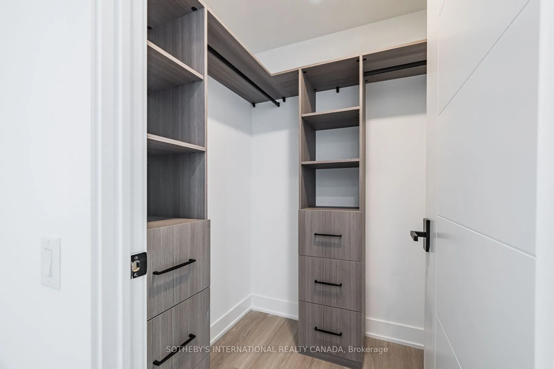 25 Dalhousie Street #W2608