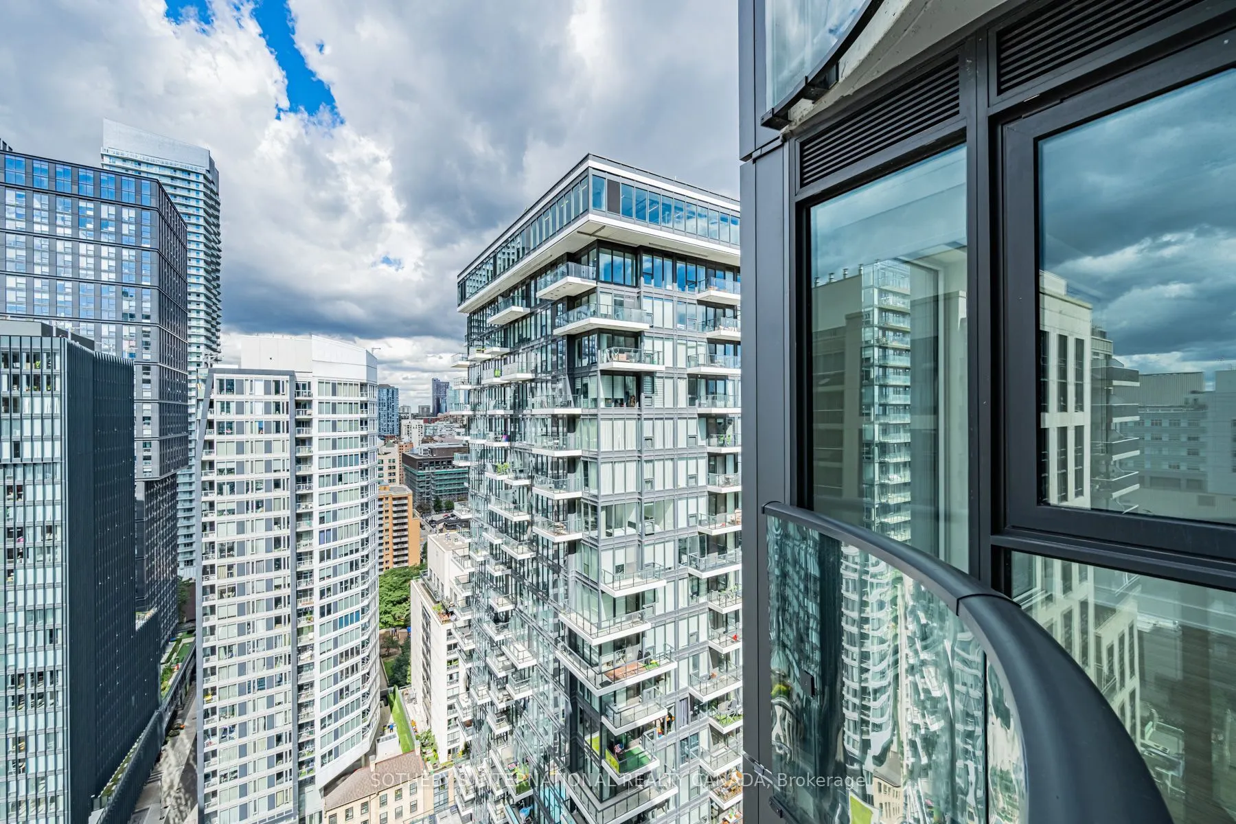 25 Dalhousie Street #W2608