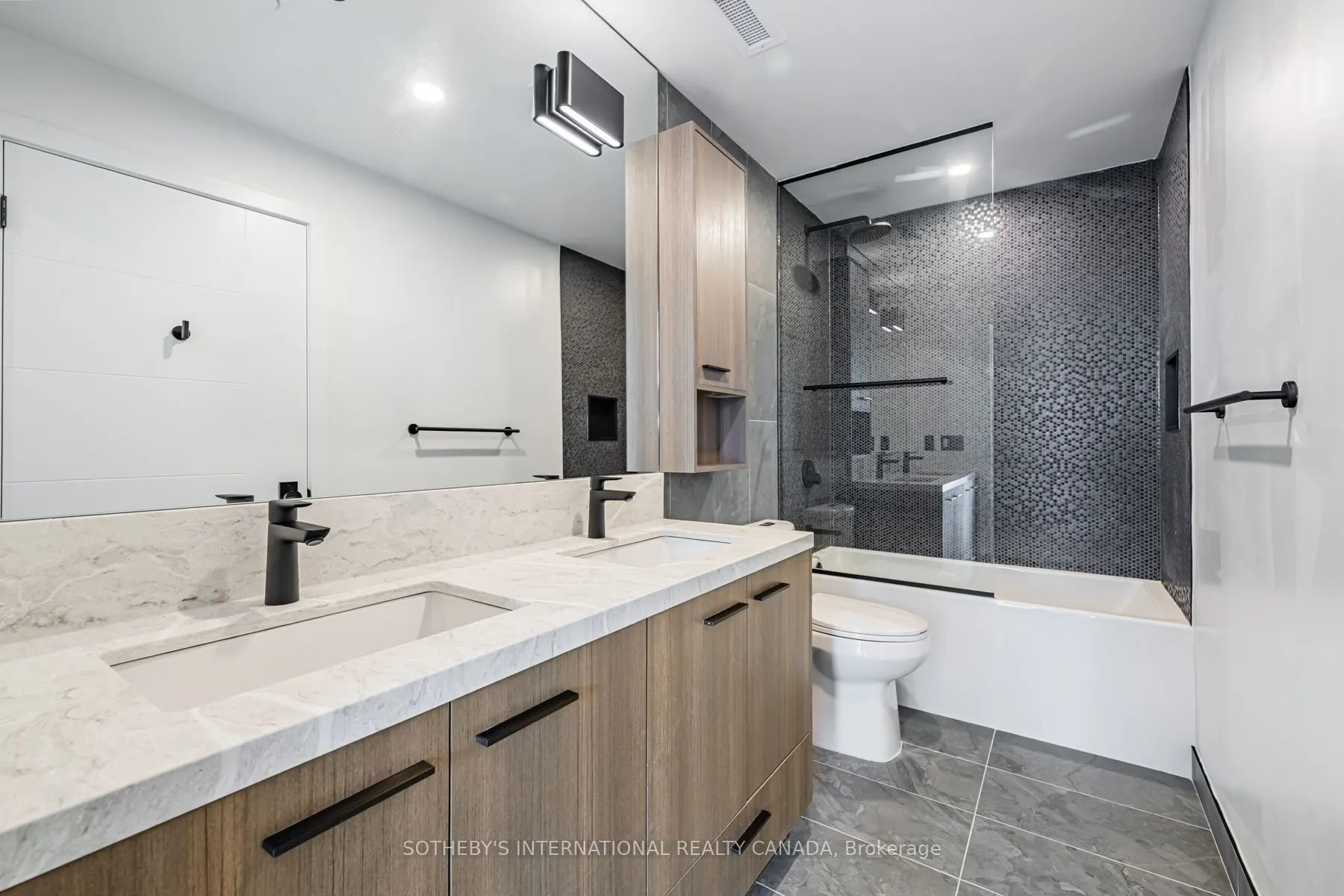 25 Dalhousie Street #W2806