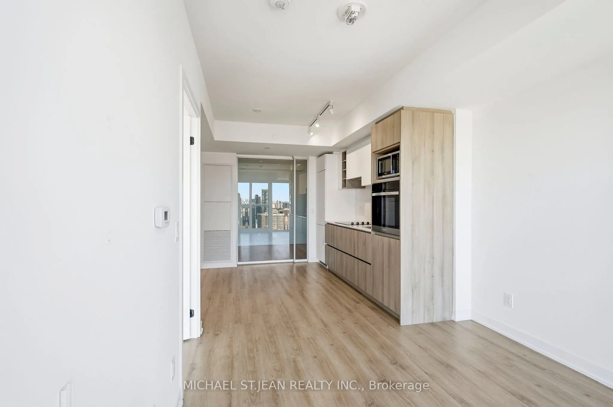 319 Jarvis Street #4807
