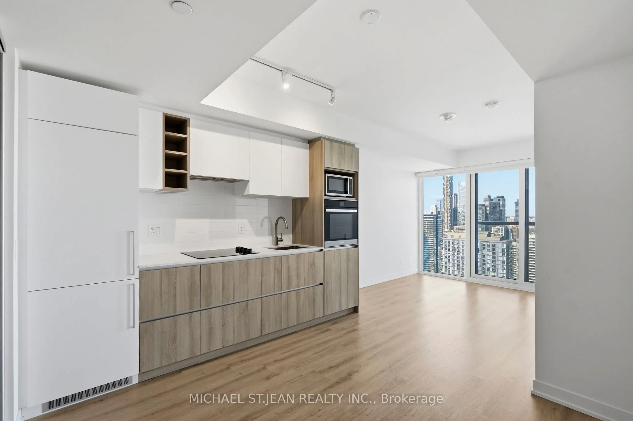 319 Jarvis Street #4807