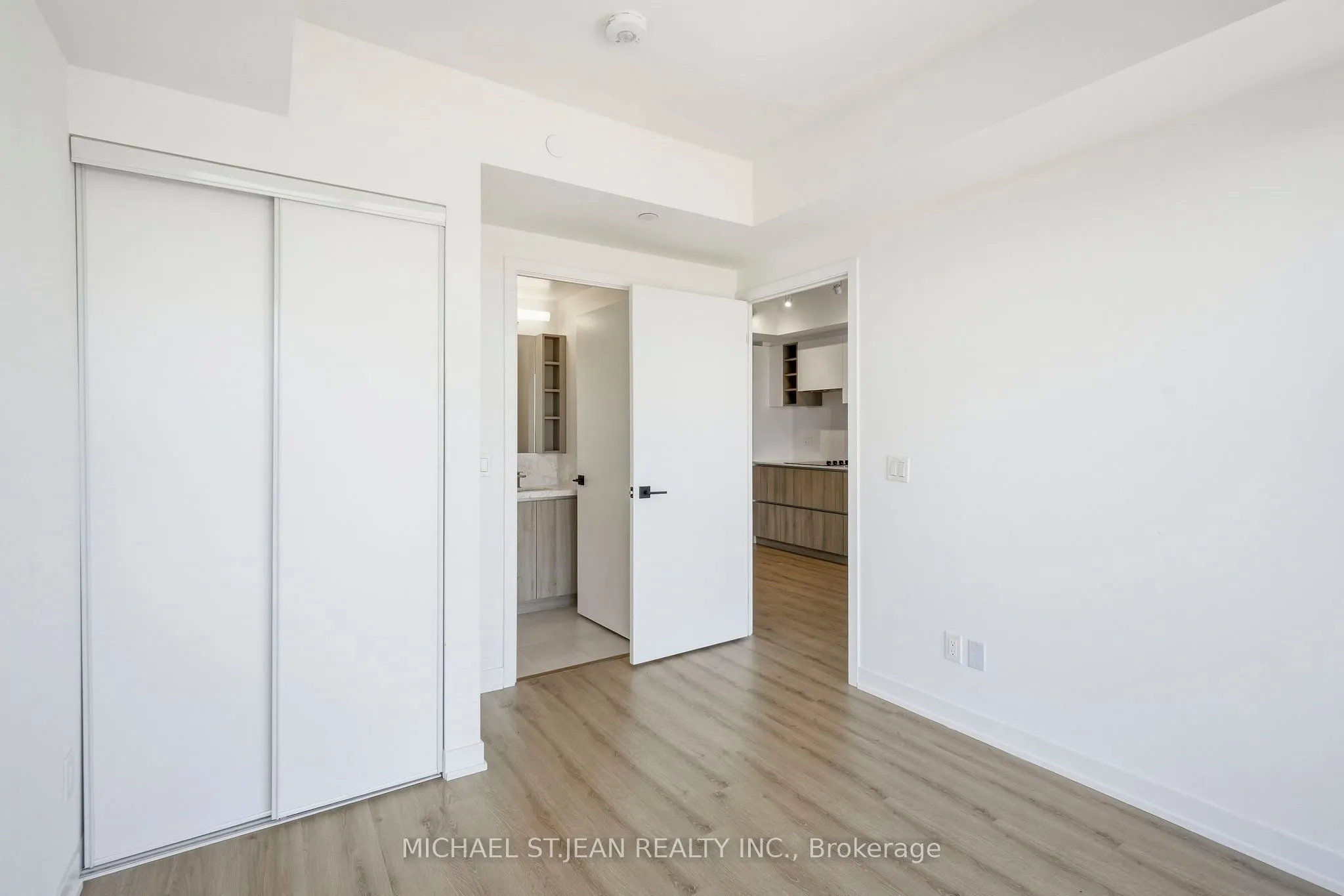 319 Jarvis Street #4807