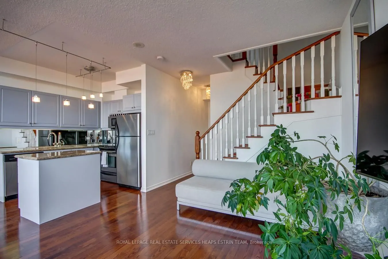 308 Palmerston Avenue #PH12
