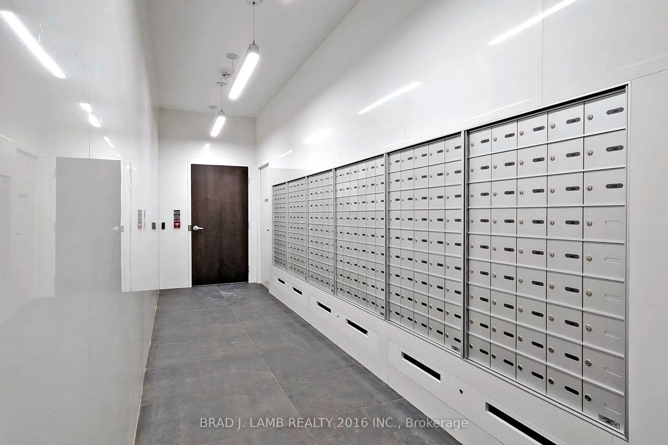 55 Ontario Street #305